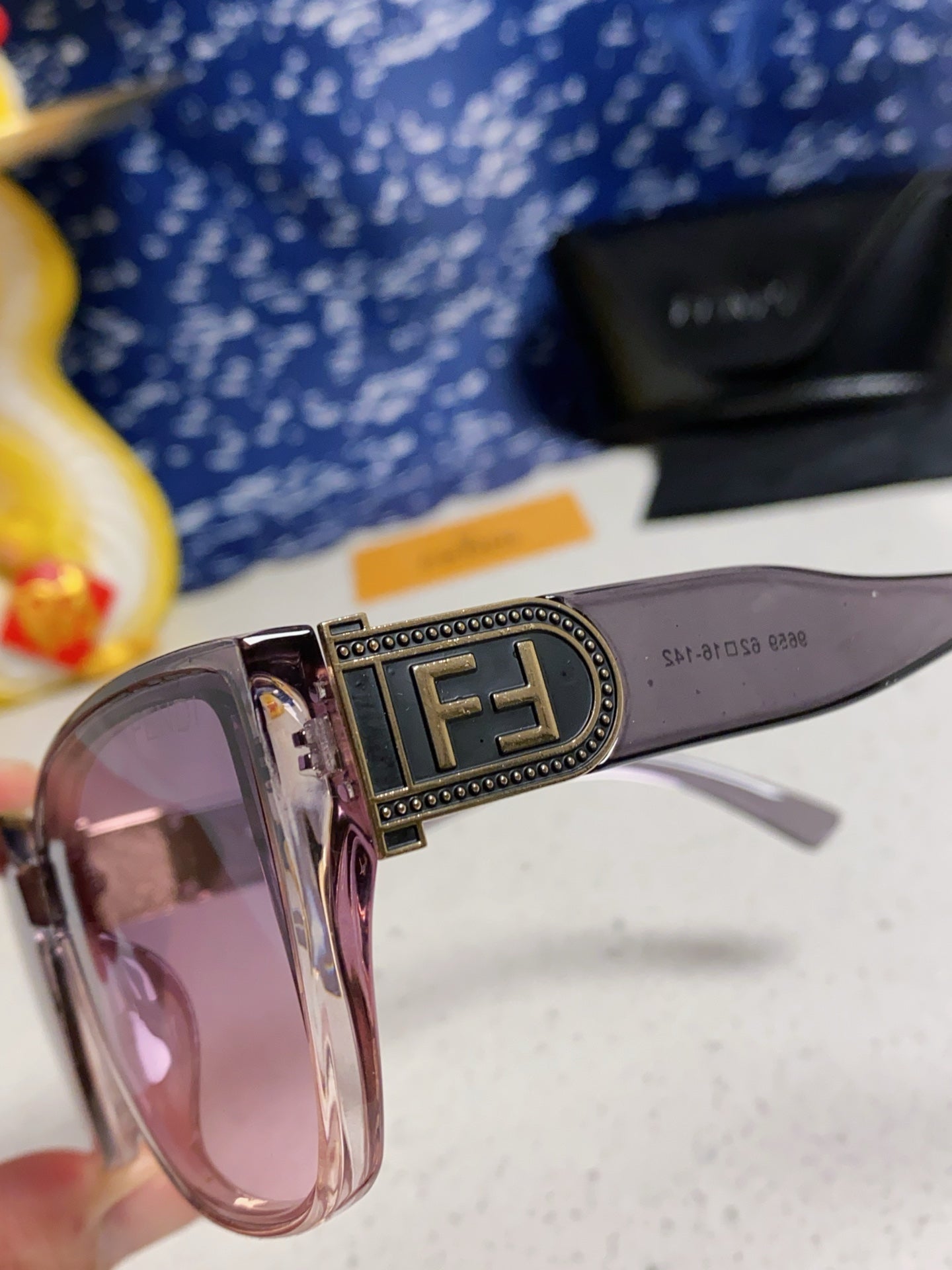 Fendi Polarized Cat-Eye Silver Lens Sunglasses for Men & Women - 416312 - detail image 7