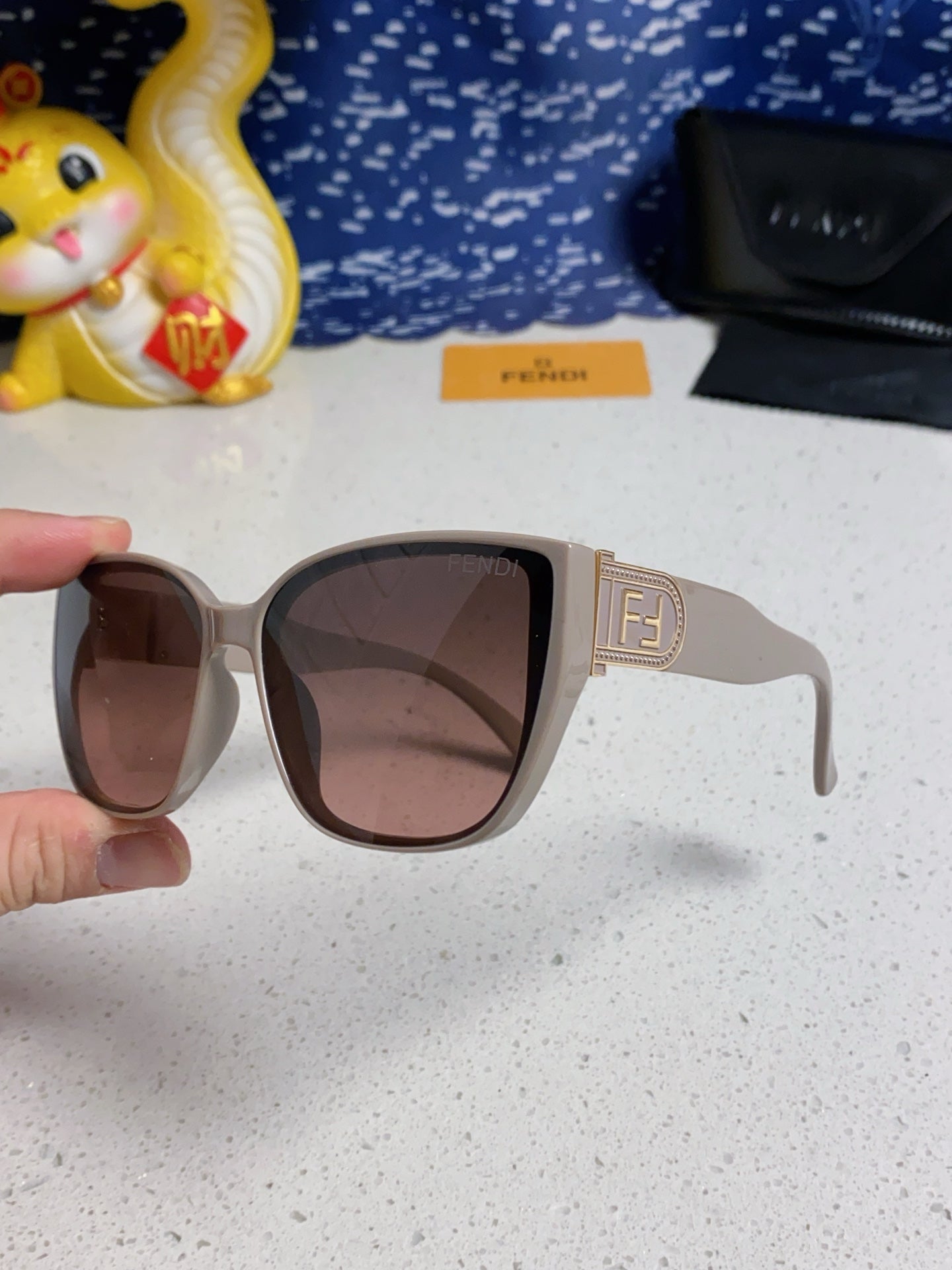 Fendi Polarized Cat-Eye Red Lens Sunglasses for Men & Women - 416314 - detail image 6