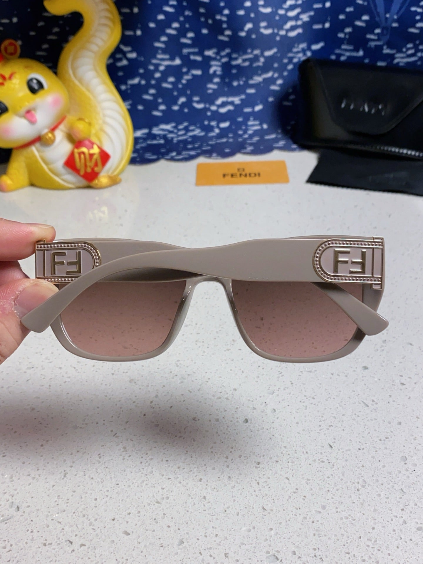 Fendi Polarized Cat-Eye Red Lens Sunglasses for Men & Women - detail image 5