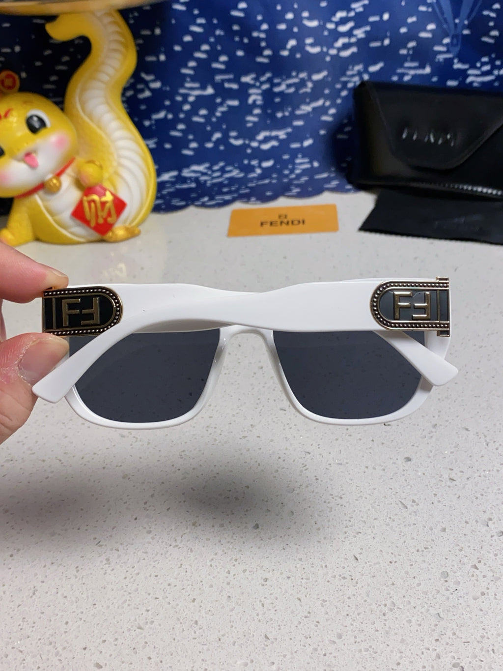 Fendi Polarized Cat-Eye Silver Lens Sunglasses for Men & Women - 416315 - detail image 5