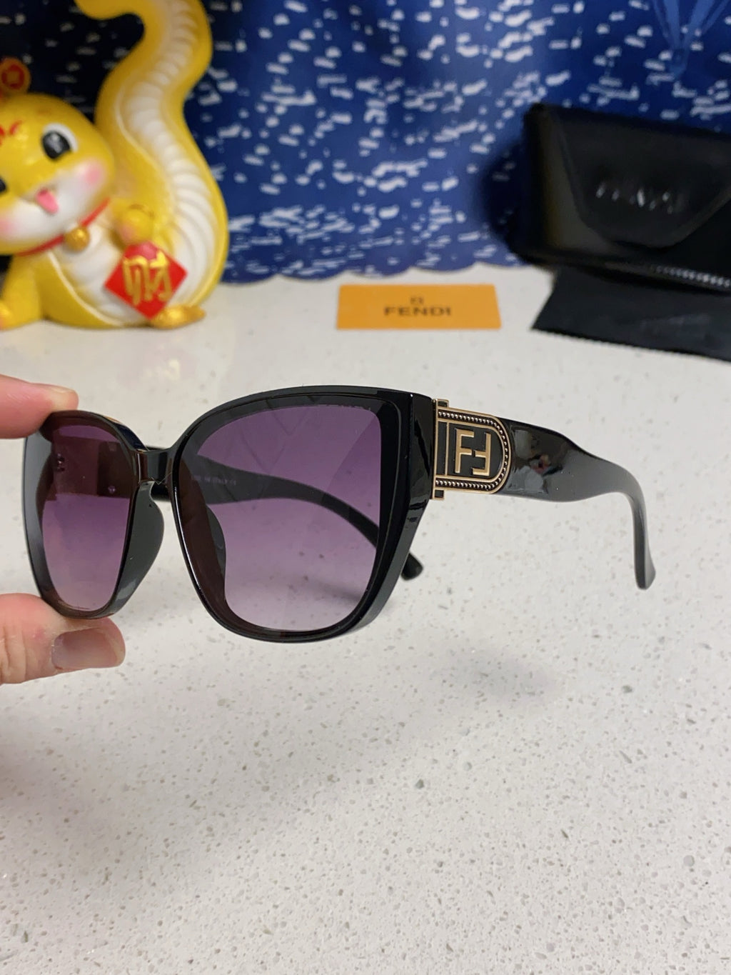 Fendi Polarized Cat-Eye Silver Lens Sunglasses for Men & Women - 449818 - detail image 6