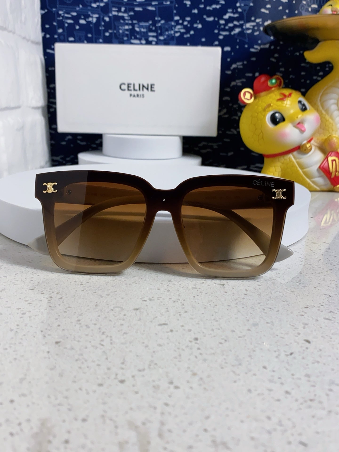 Celine Polarized Square Brown Lens Sunglasses for Men & Women - detail image 9