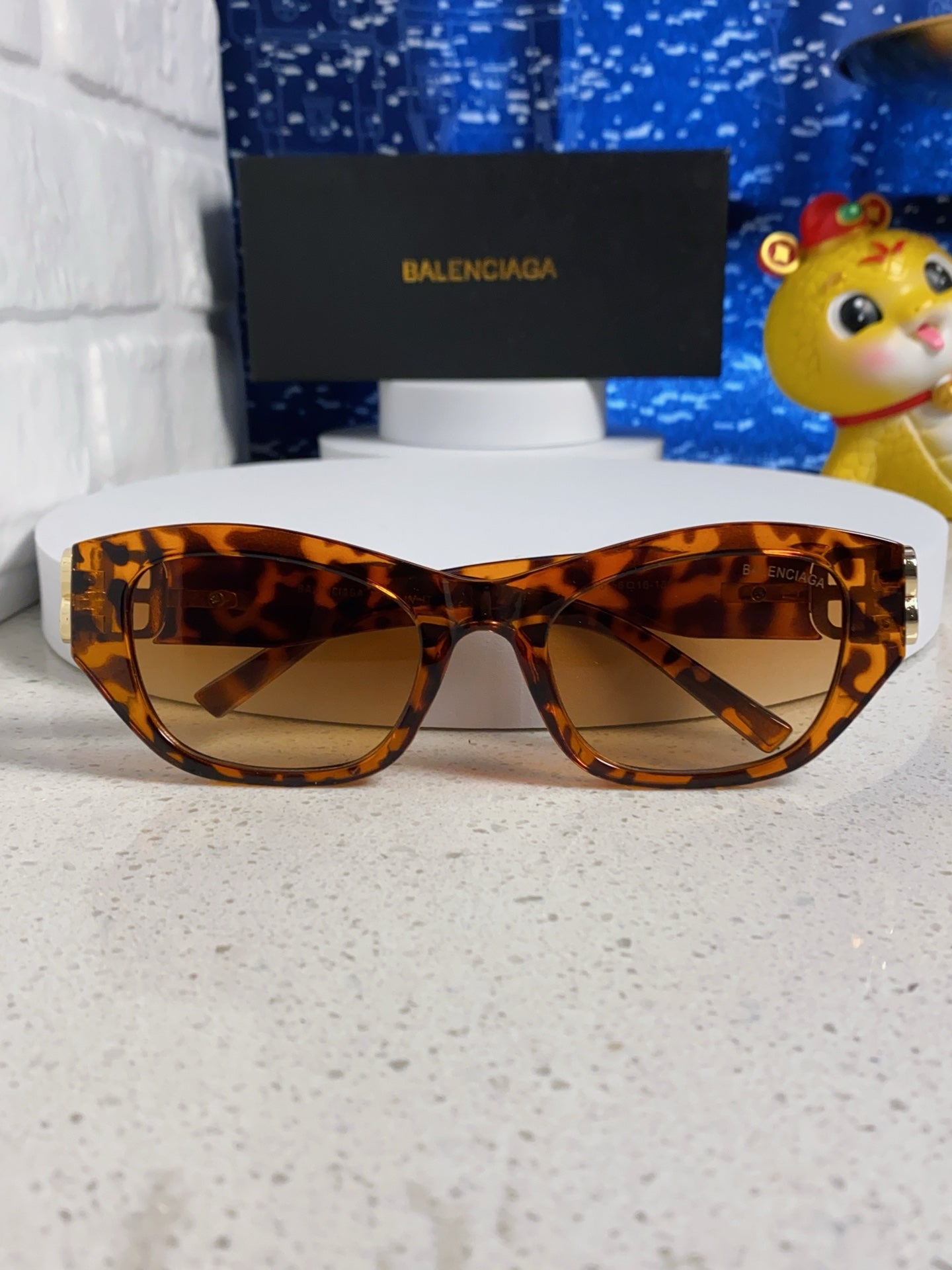 Balenciaga Metal Cat-Eye Brown Lens Sunglasses for Men & Women - 466011 - detail image 9