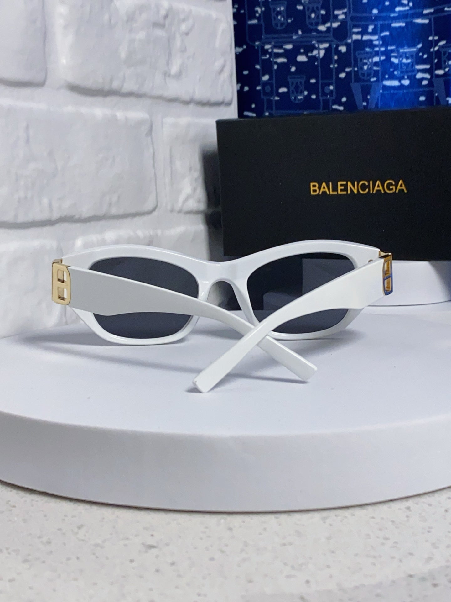 Balenciaga Metal Cat-Eye Silver Lens Sunglasses for Men & Women - detail image 3