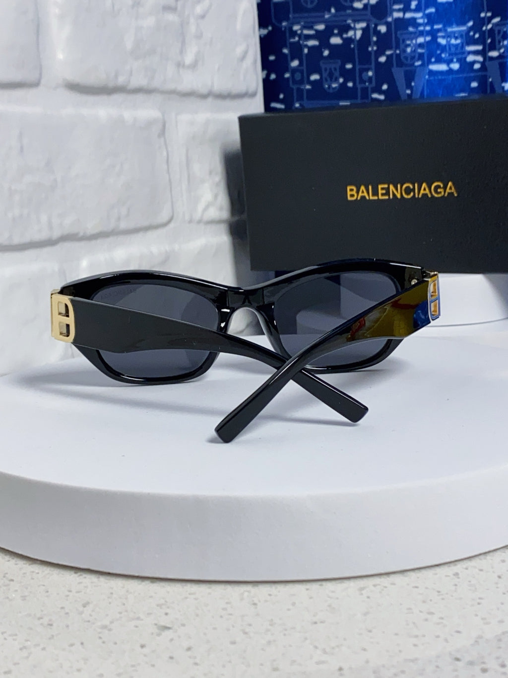 Balenciaga Metal Cat-Eye Red Lens Sunglasses for Men & Women - detail image 4