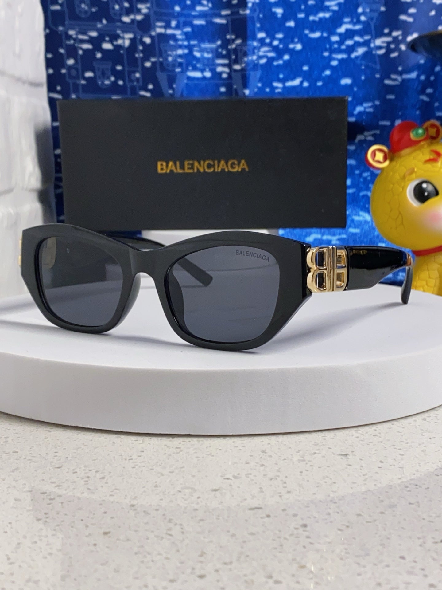 Balenciaga Metal Cat-Eye Red Lens Sunglasses for Men & Women - detail image 2