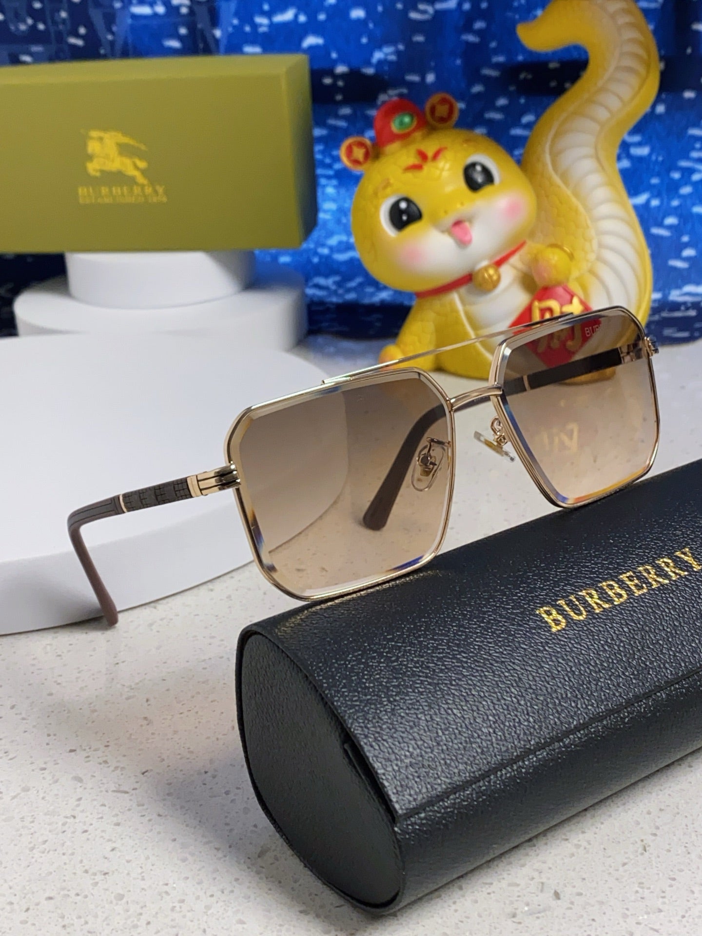 Burberry Polarized Metal Square Brown Lens Sunglasses for Men & Women - 465935 - detail image 10