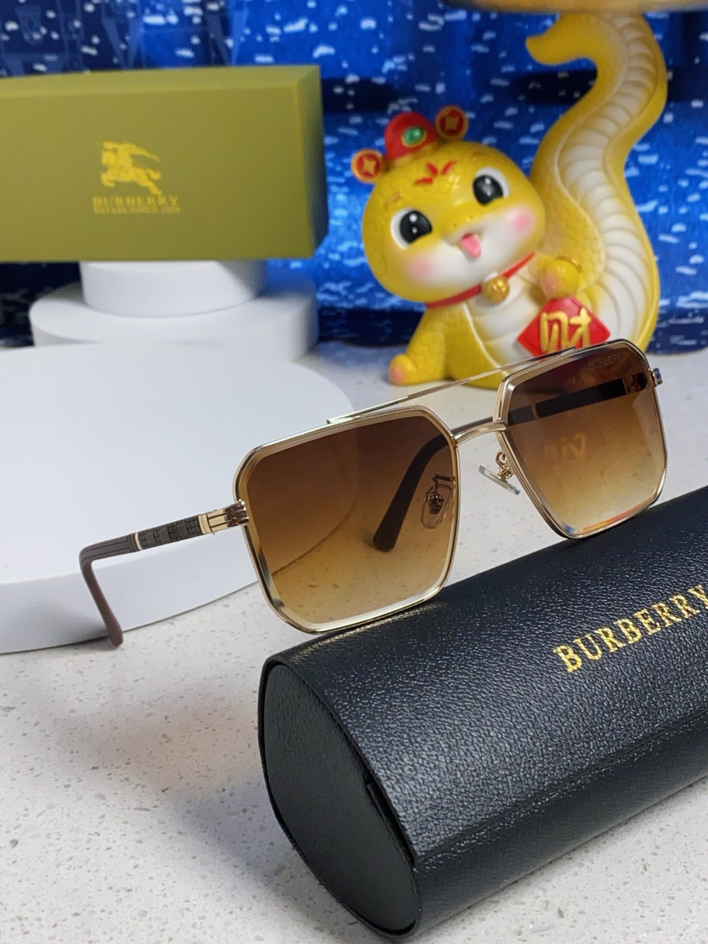 Burberry Polarized Metal Square Brown Lens Sunglasses for Men & Women - detail image 10