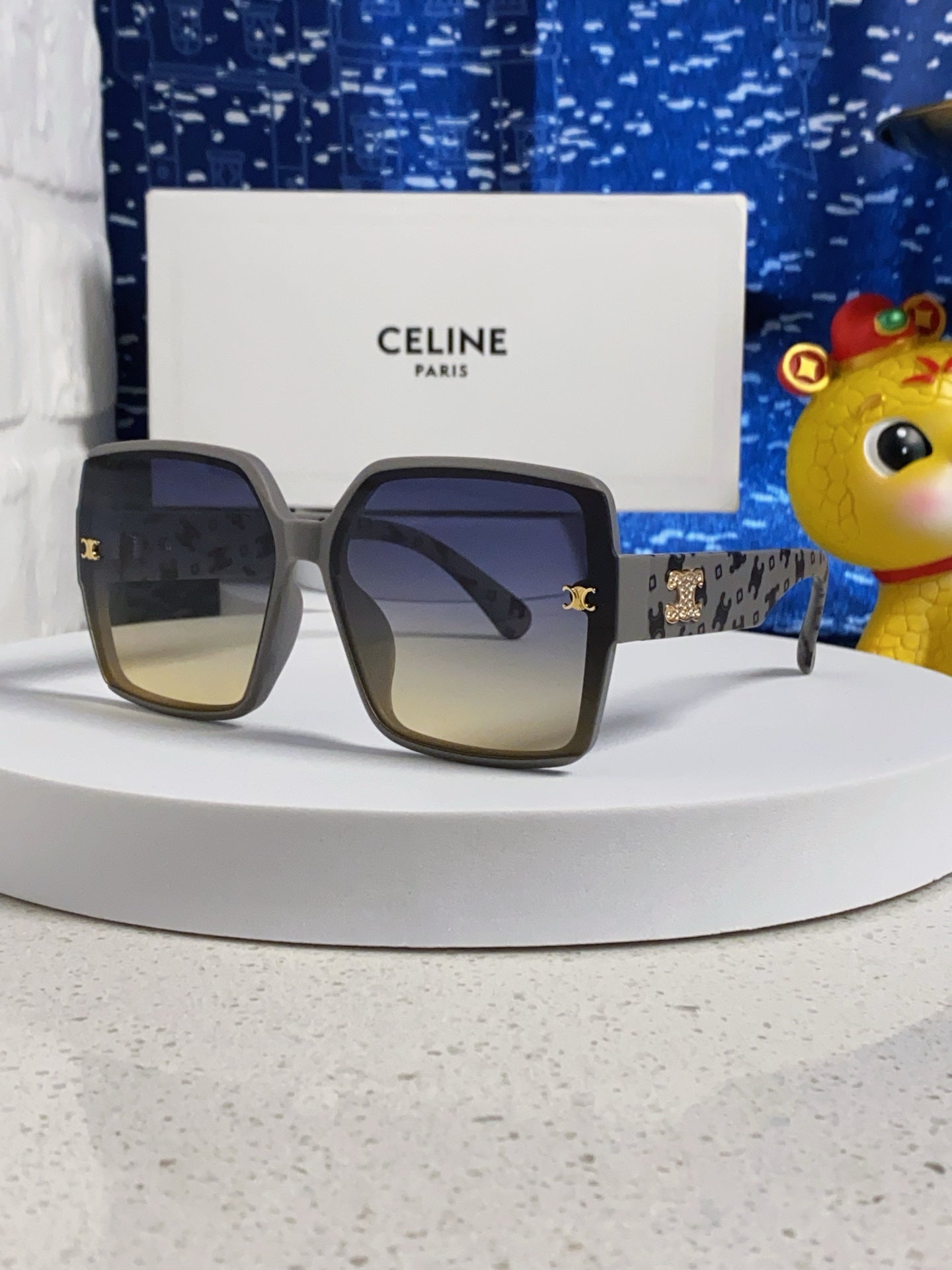 Celine Fashion Gray Lens Sunglasses for Men & Women - 465505