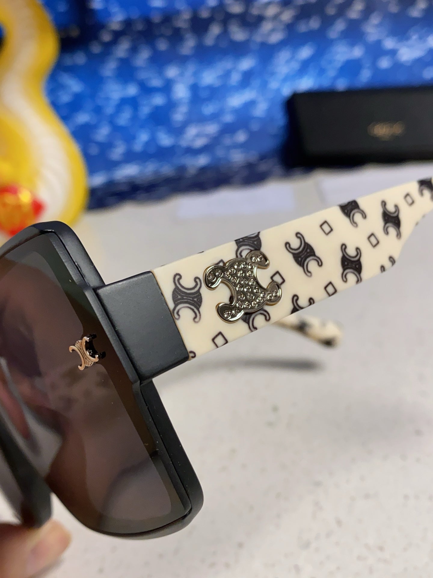 Celine Fashion Gray Lens Sunglasses for Men & Women - 465506 - detail image 7