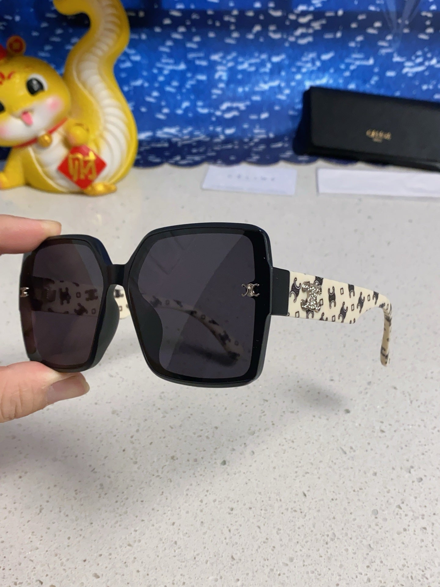 Celine Fashion Gray Lens Sunglasses for Men & Women - 465506 - detail image 6