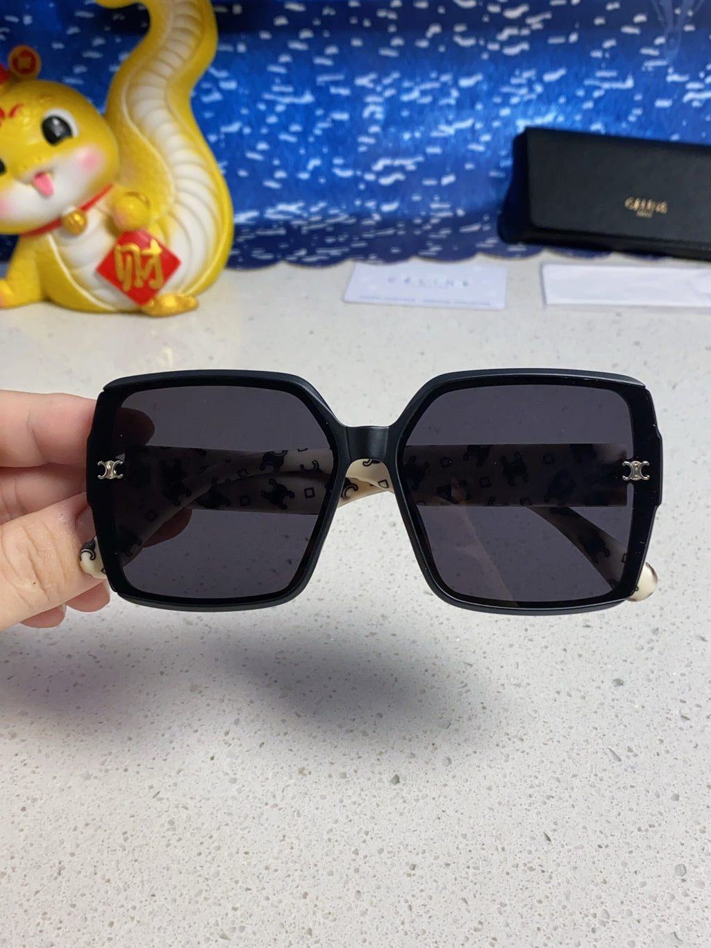 Celine Fashion Gray Lens Sunglasses for Men & Women - 465506 - detail image 4