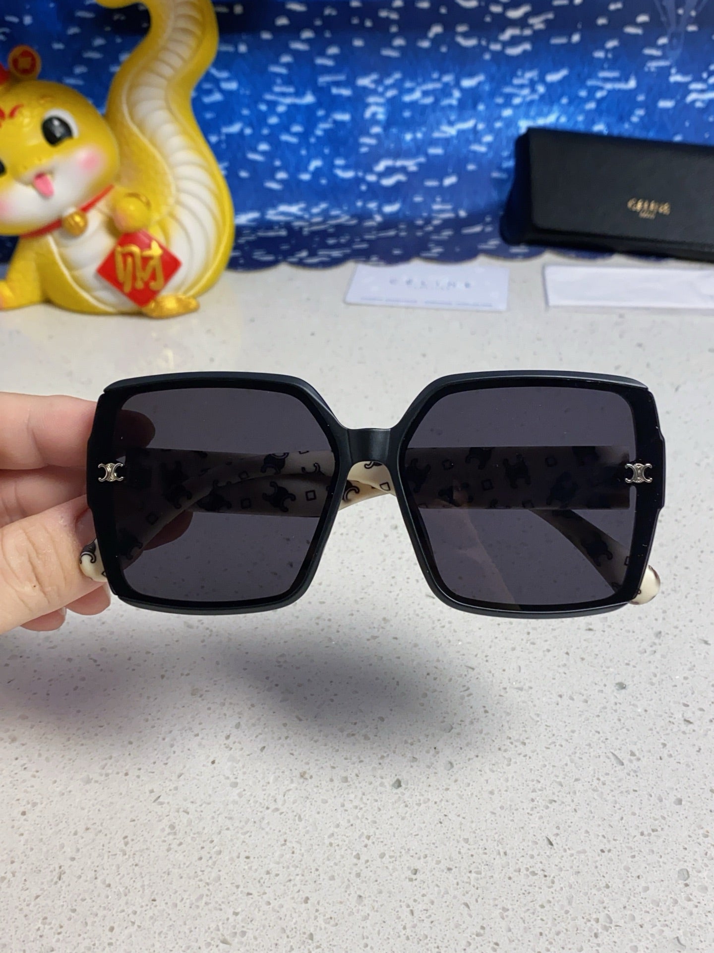 Celine Fashion Gray Lens Sunglasses for Men & Women - 465506 - detail image 4