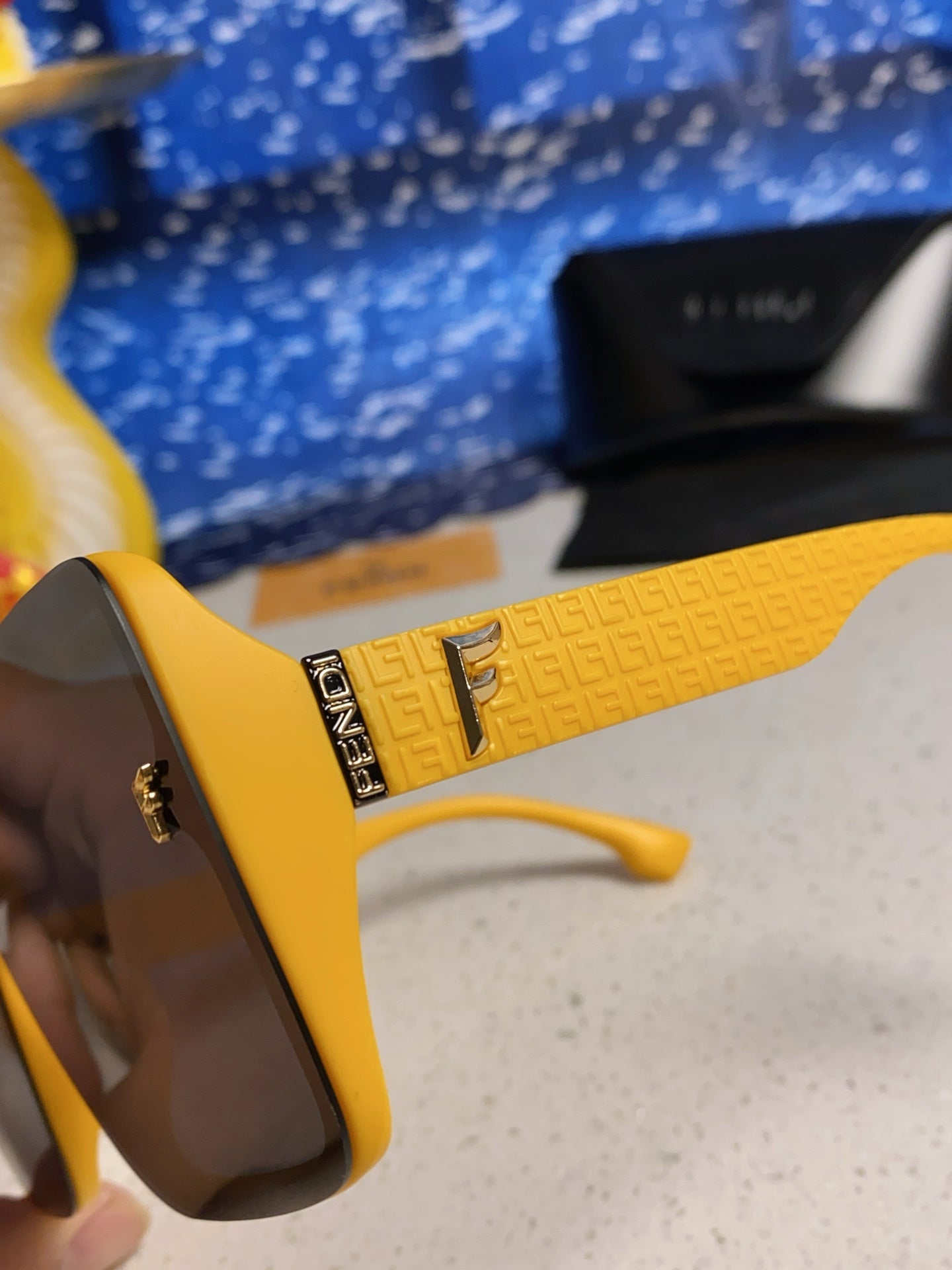 Fendi Oversized Gray Lens Sunglasses for Women - 466190 - detail image 7