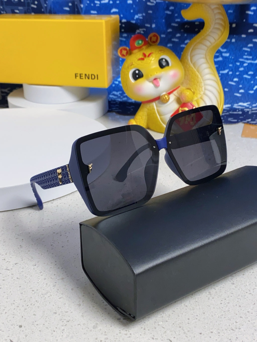 Fendi Oversized Black Lens Sunglasses for Women - 466191 - detail image 9