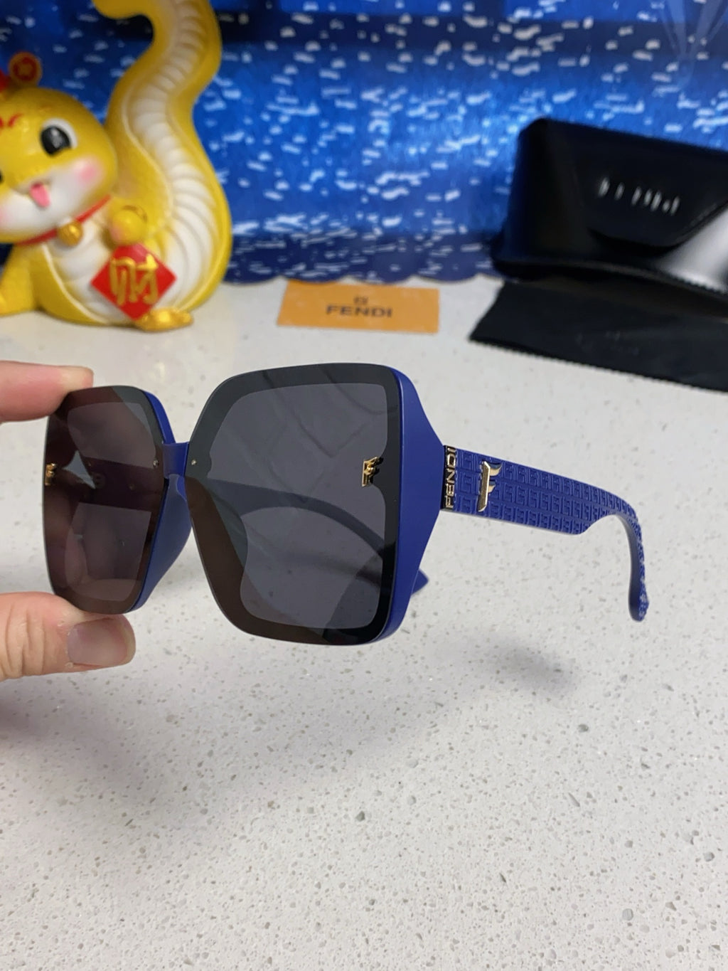 Fendi Oversized Black Lens Sunglasses for Women - 466191 - detail image 6