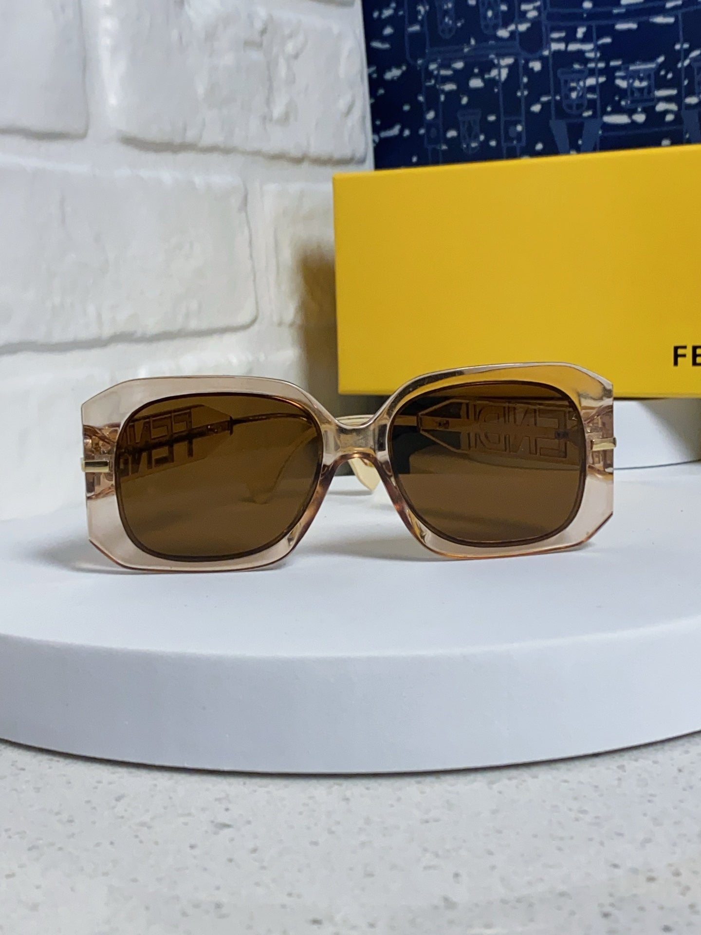 Fendi Oversized Brown Lens Sunglasses for Women - 466209 - detail image 2