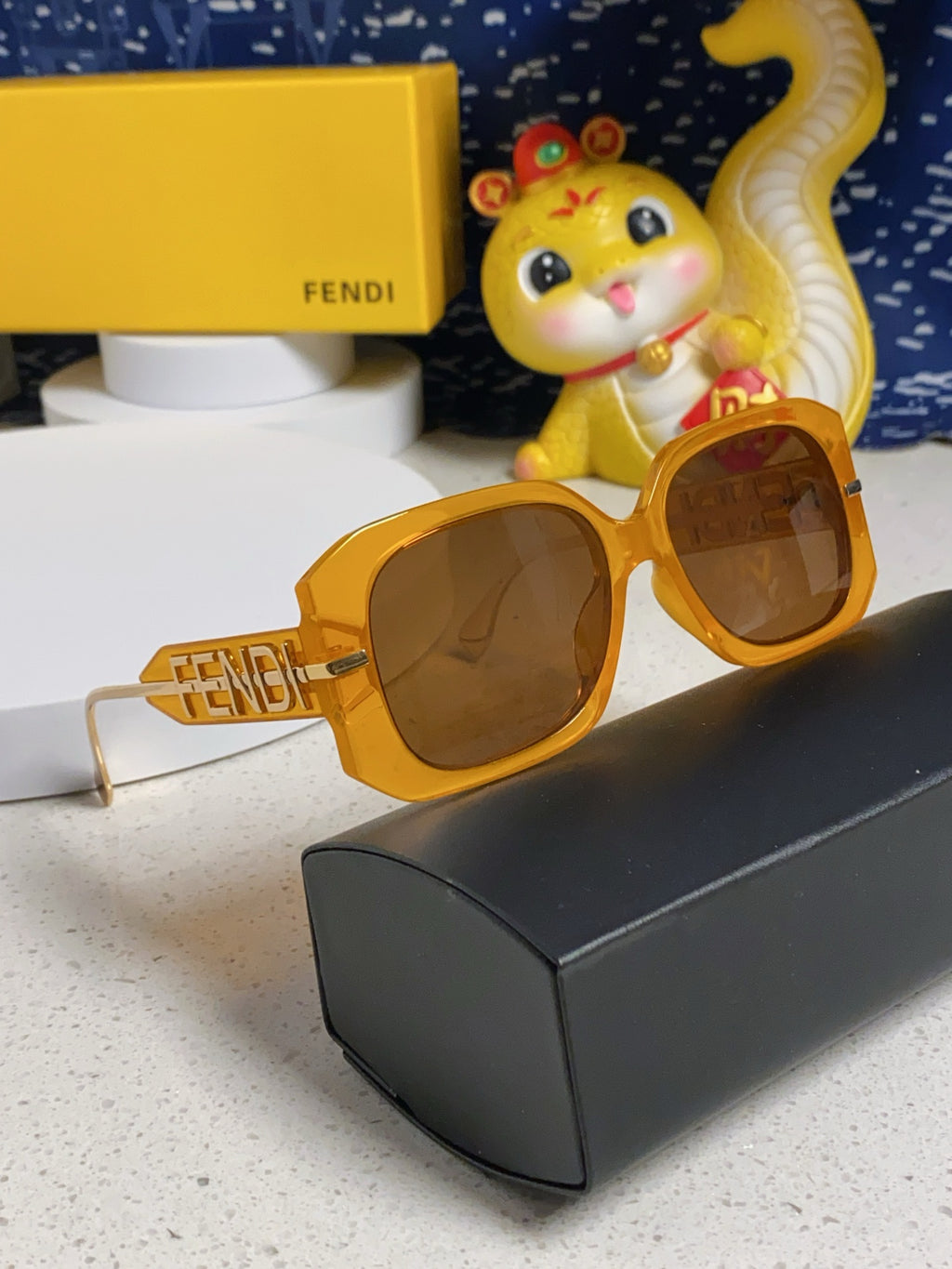 Fendi Oversized Brown Lens Sunglasses for Women - 466210 - detail image 9
