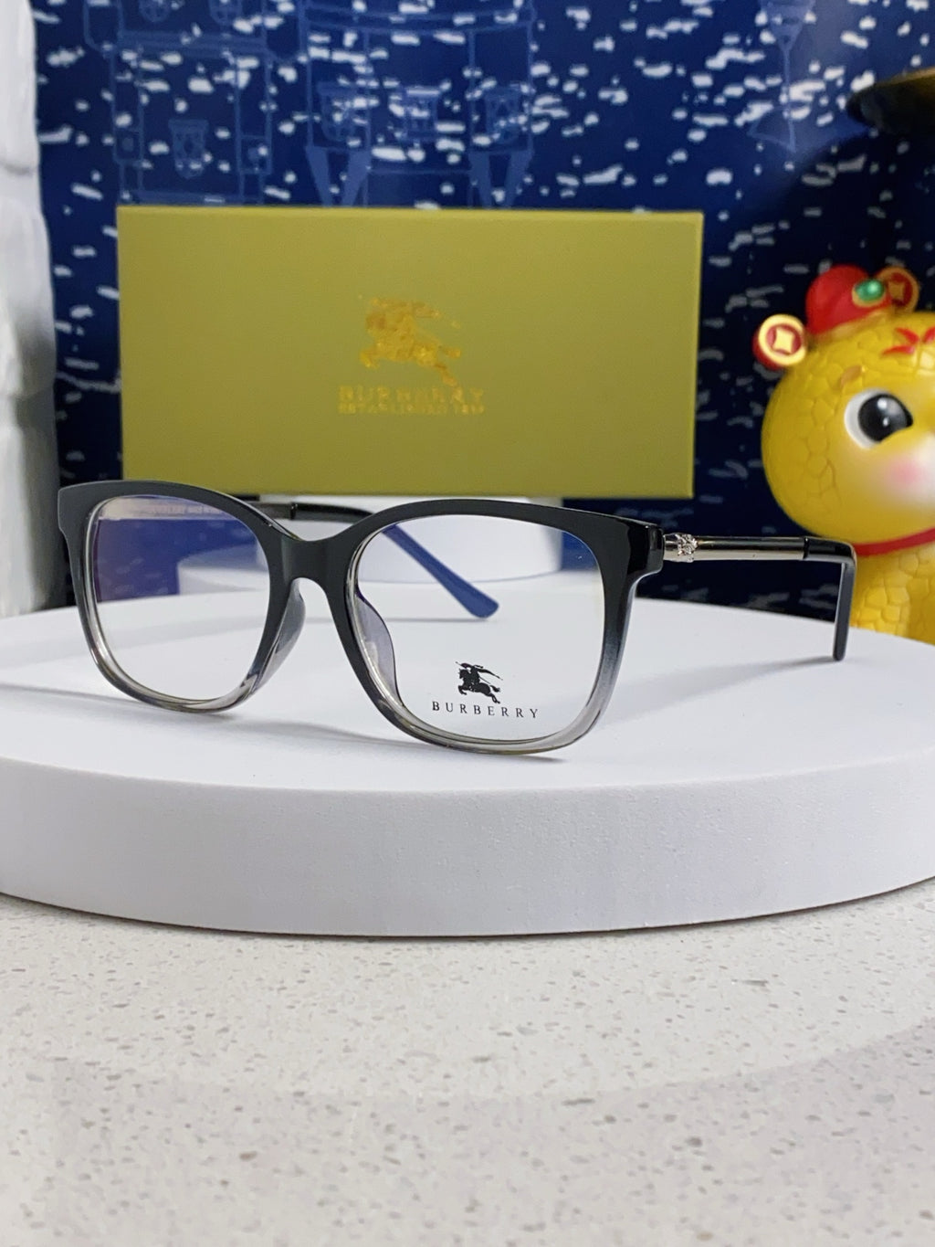 Burberry Fashion Silver Lens Sunglasses for Men & Women - 465984
