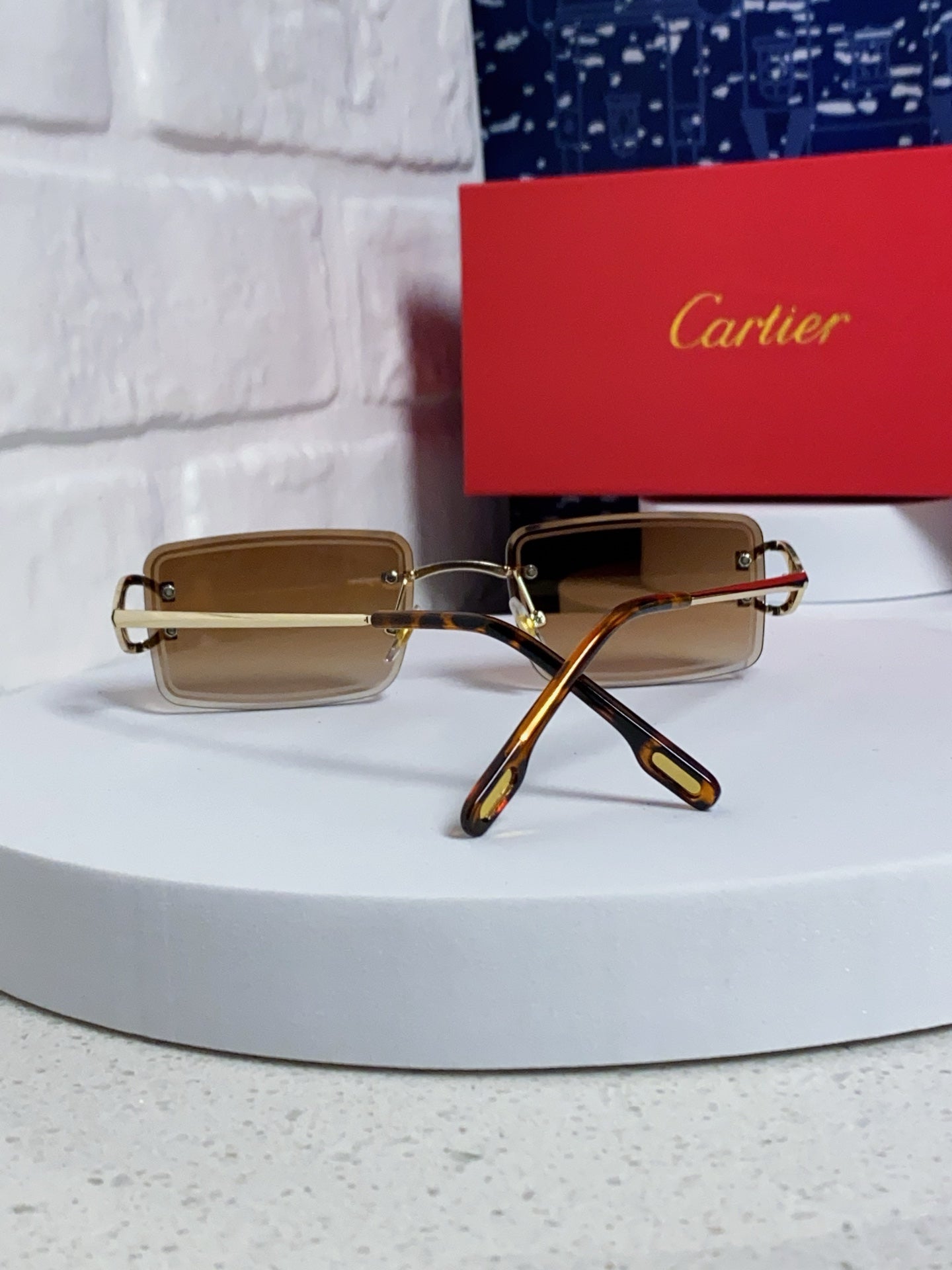 Cartier Fashion Brown Lens Sunglasses for Men & Women - detail image 2