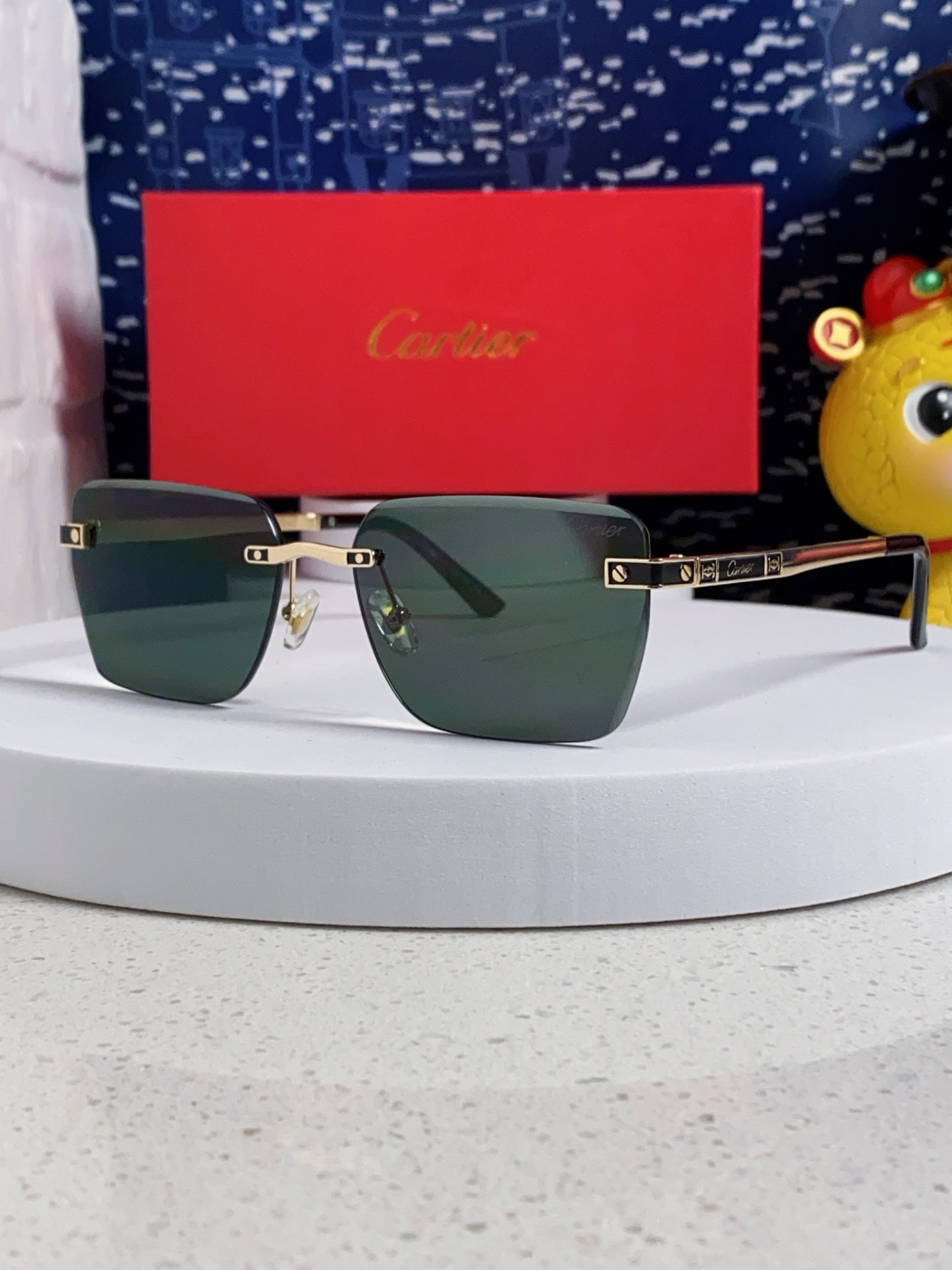 Cartier Lightweight Rimless Silver Lens Sunglasses for Men & Women - 487319