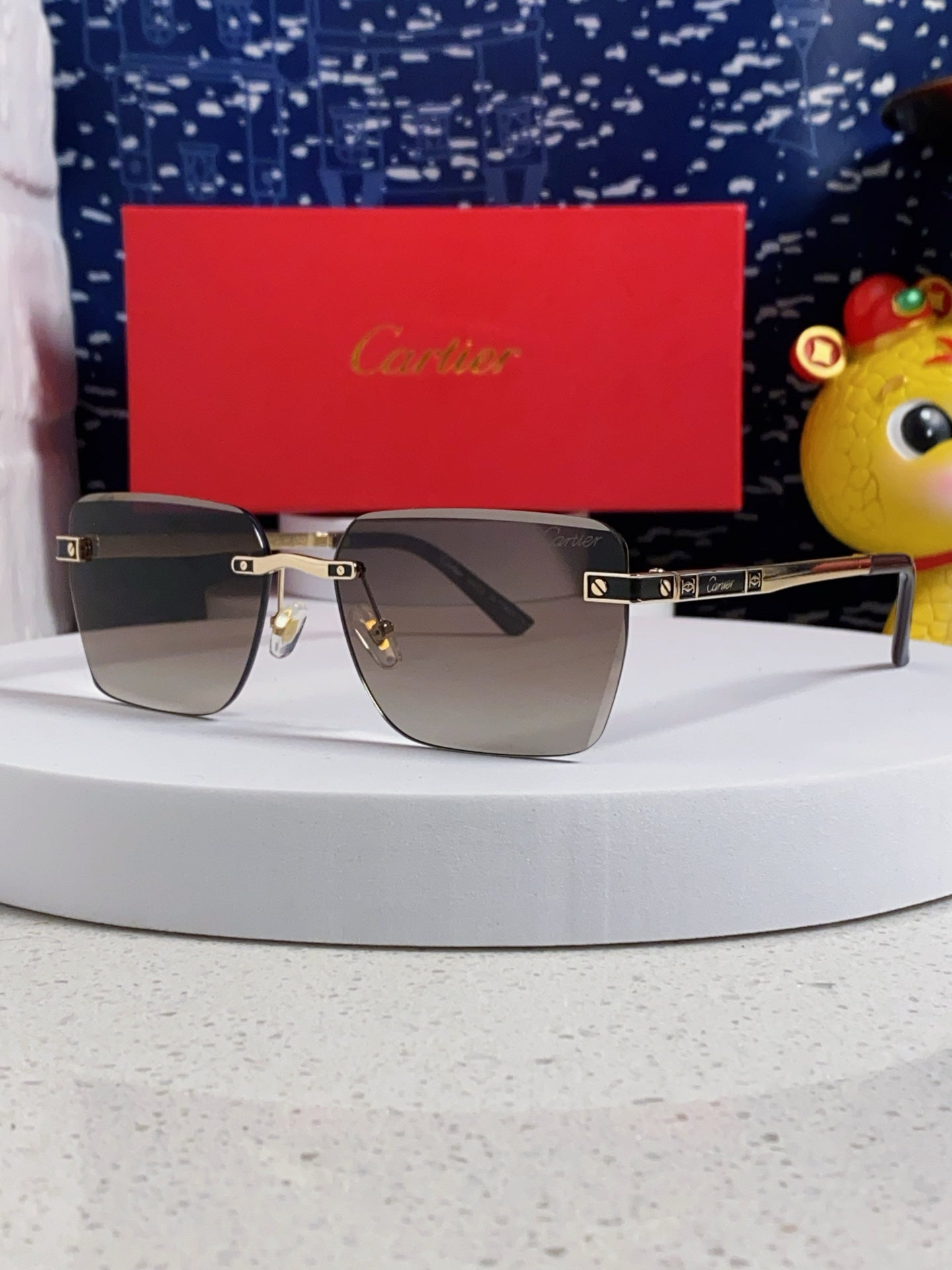 Cartier Lightweight Rimless Silver Lens Sunglasses for Men & Women - 432303