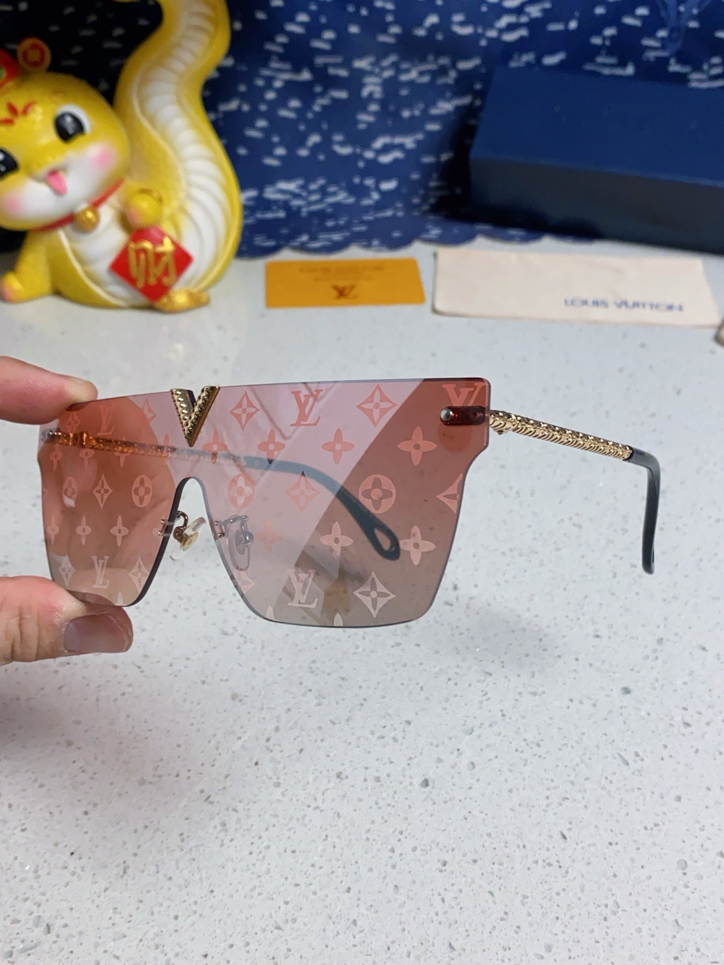 Louis Vuitton Fashion Silver Lens Sunglasses for Men & Women - 493049 - detail image 6