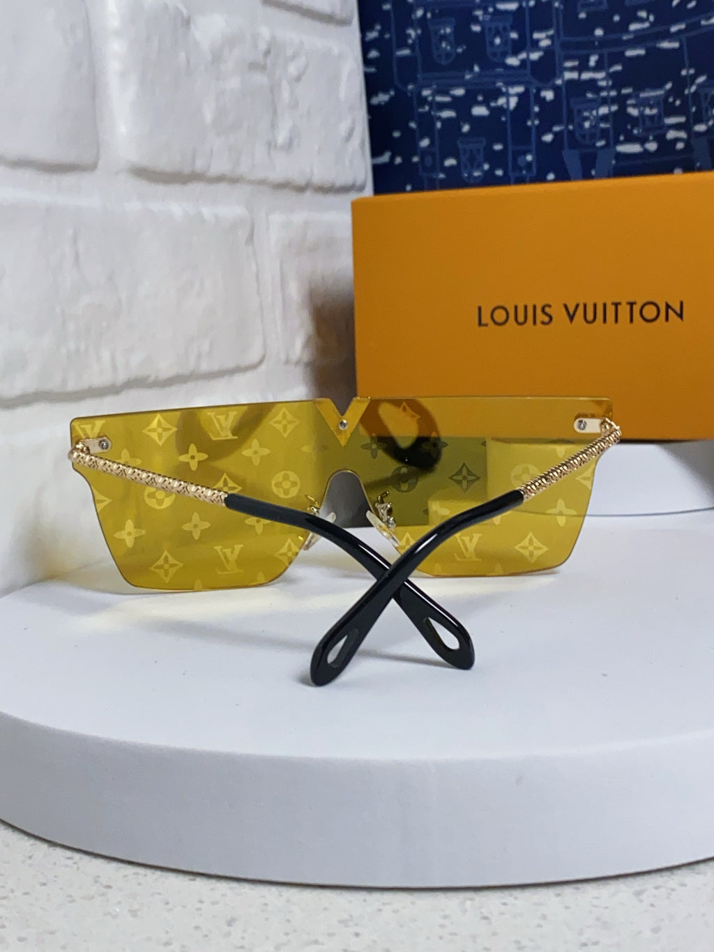 Louis Vuitton Fashion Gold Lens Sunglasses for Men & Women - 493050 - detail image 3