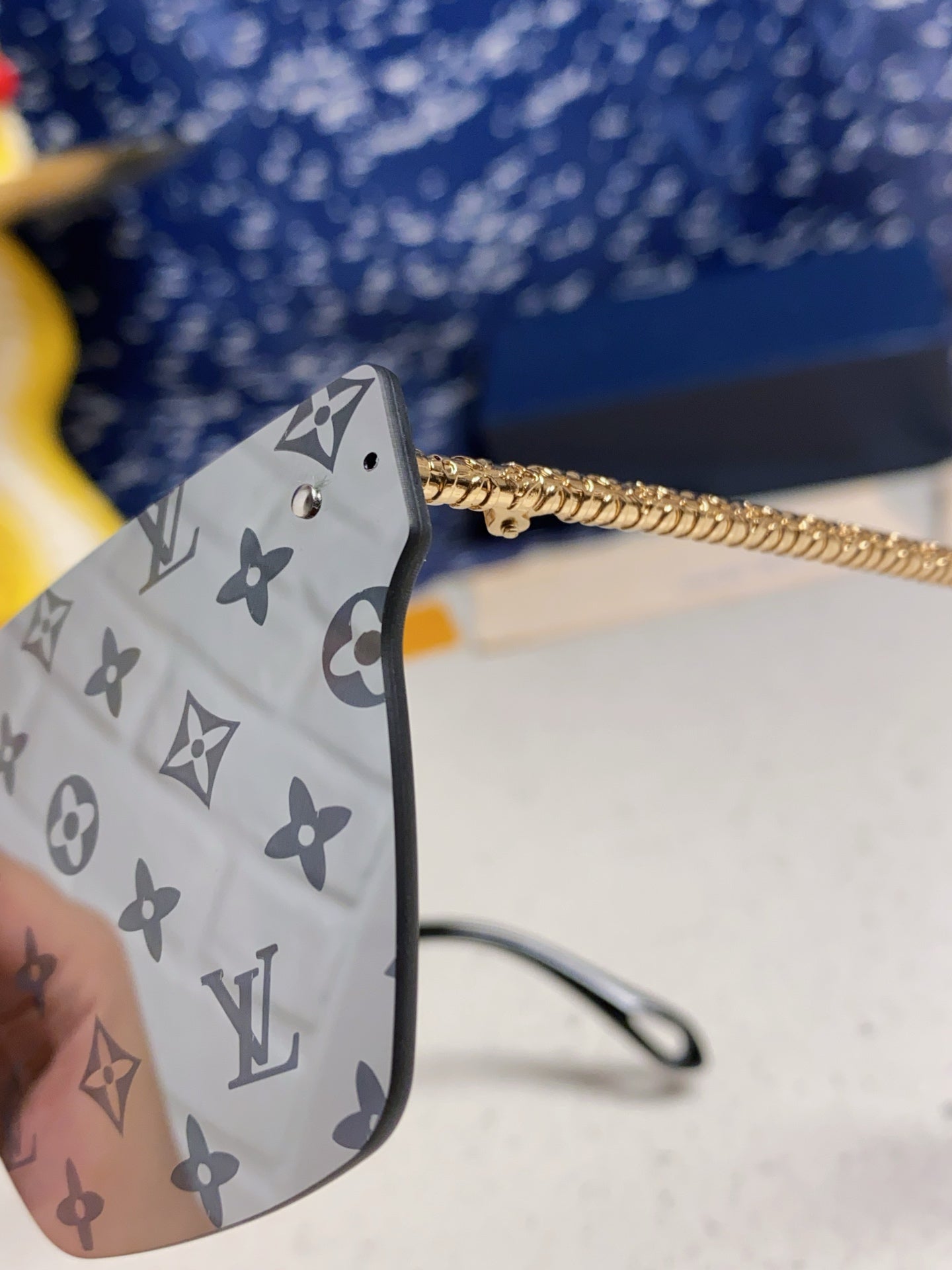 Louis Vuitton Fashion Silver Lens Sunglasses for Men & Women - 493053 - detail image 7