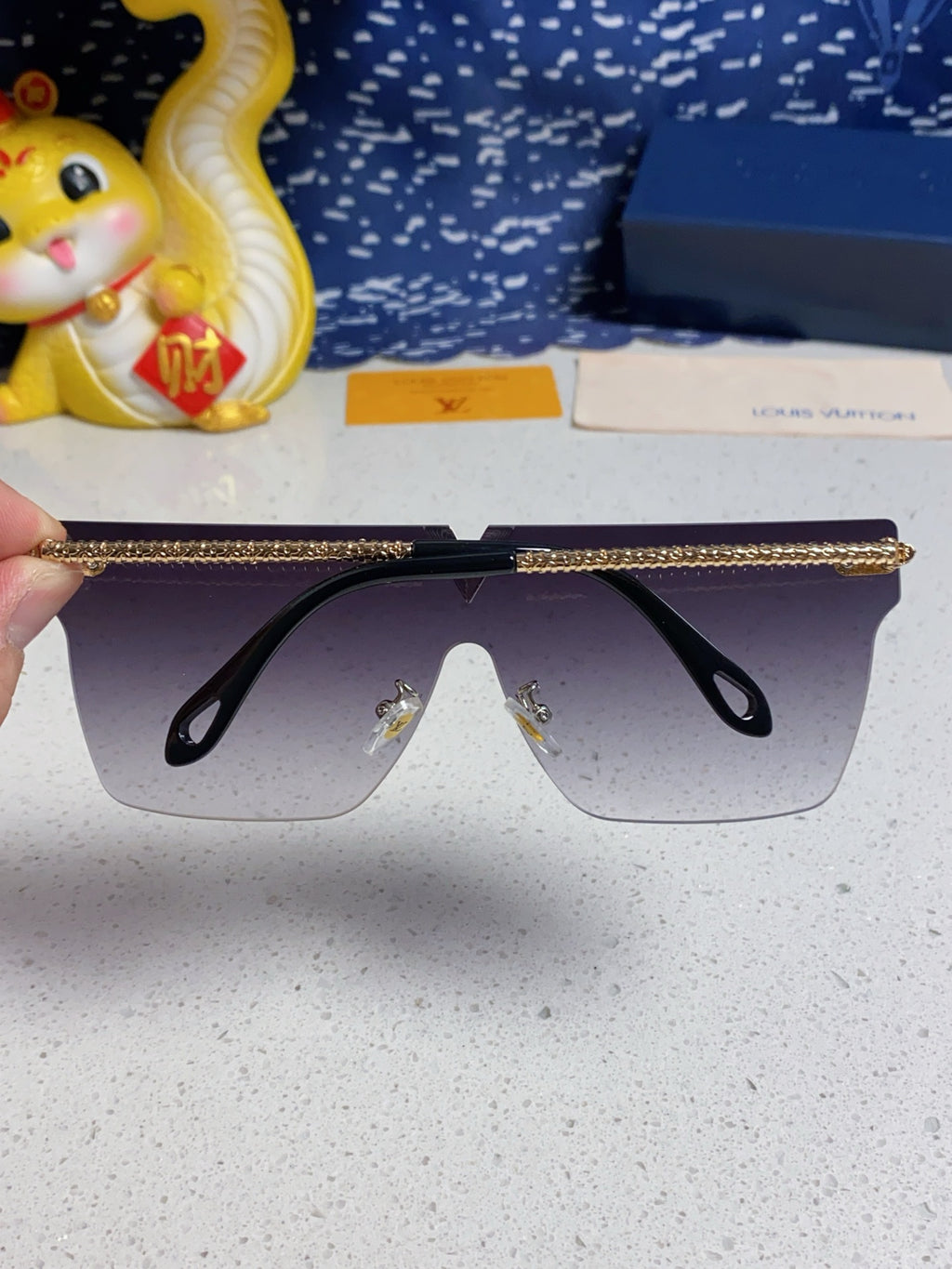 Louis Vuitton Fashion Silver Lens Sunglasses for Men & Women - 493054 - detail image 5