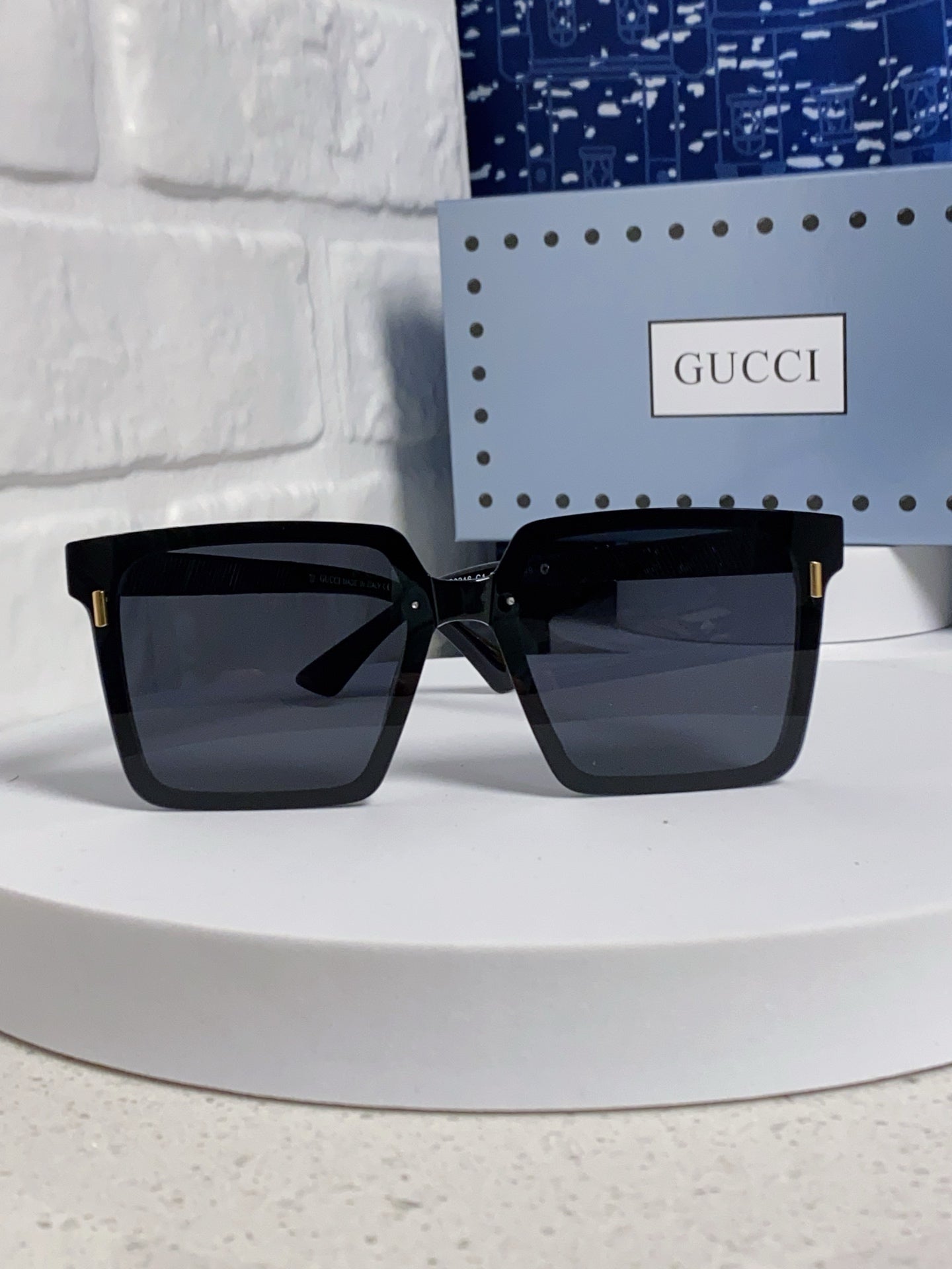 Gucci Polarized Square Silver Lens Sunglasses for Men & Women - detail image 2