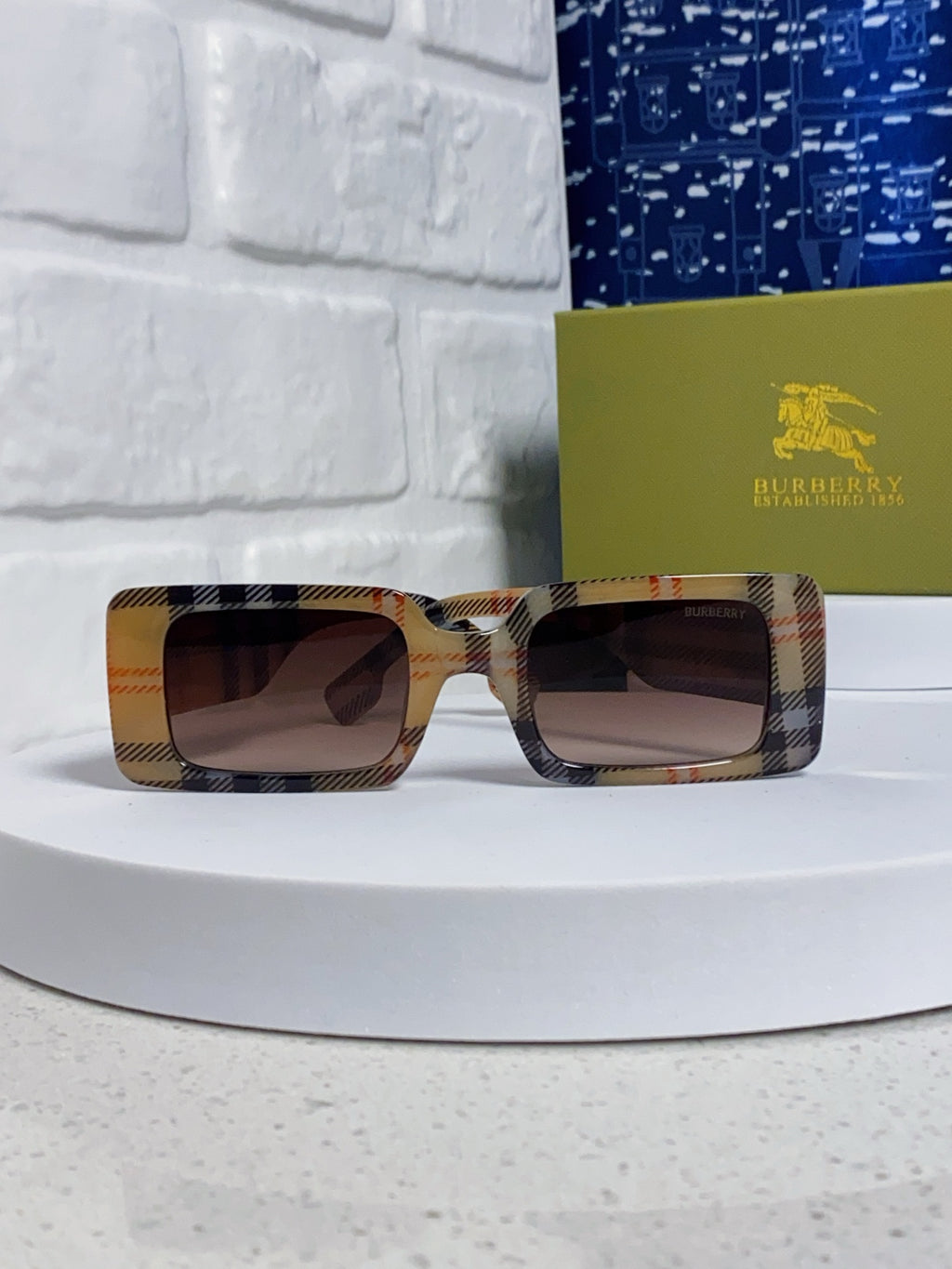 Burberry Square Brown Lens Sunglasses for Men & Women - 465961 - detail image 2