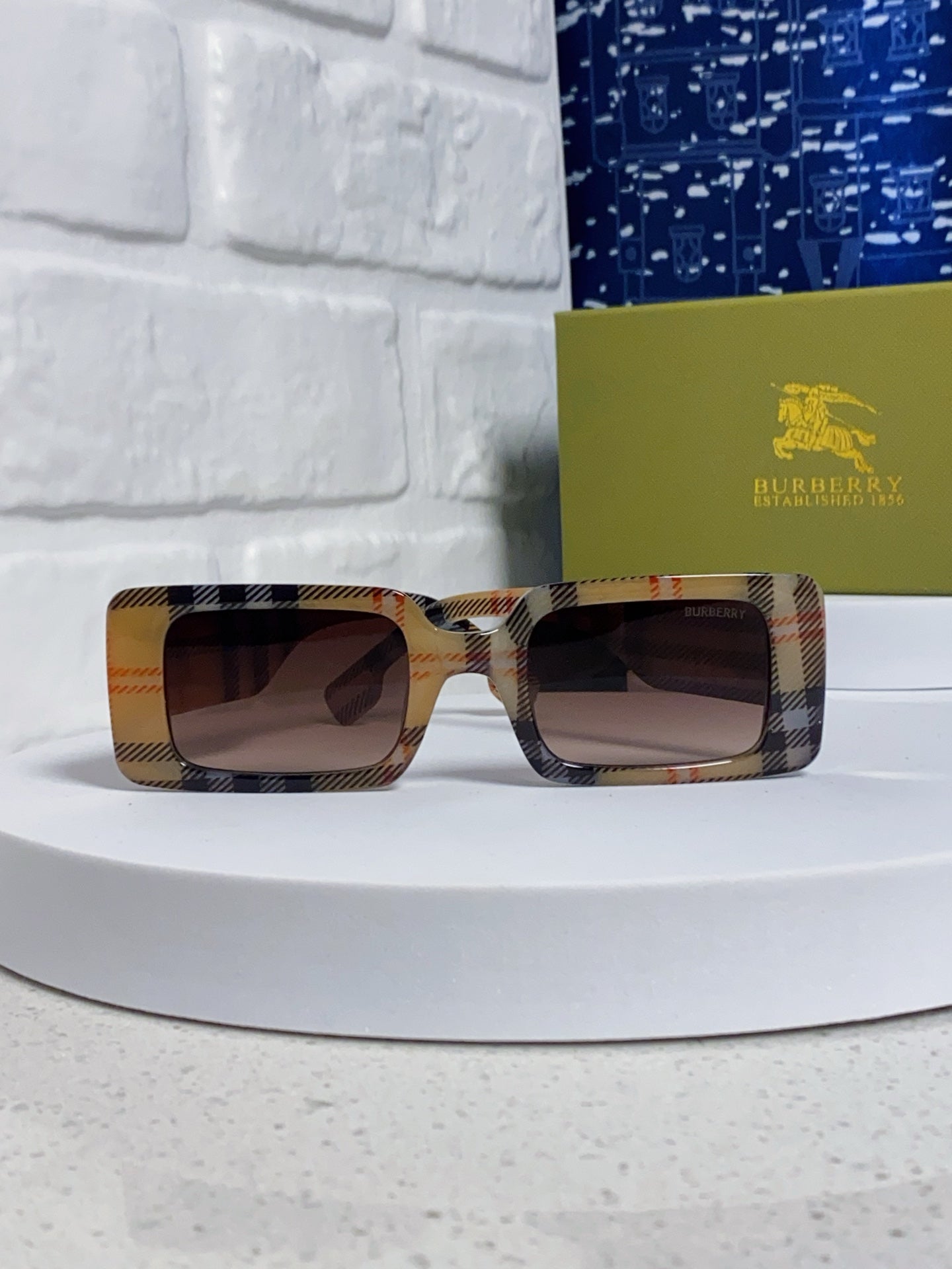 Burberry Square Brown Lens Sunglasses for Men & Women - 465961 - detail image 2