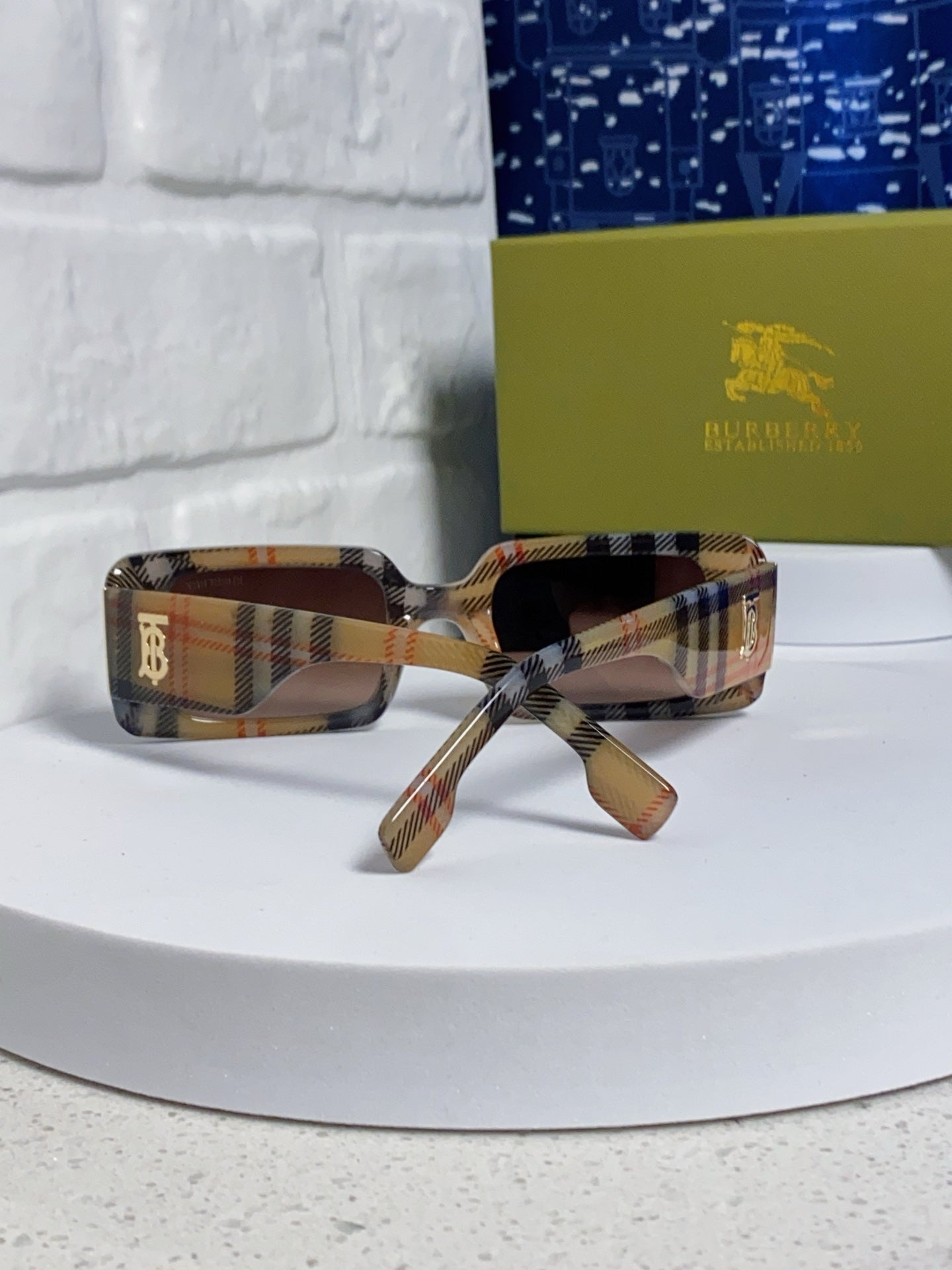 Burberry Square Brown Lens Sunglasses for Men & Women - 465961 - detail image 3