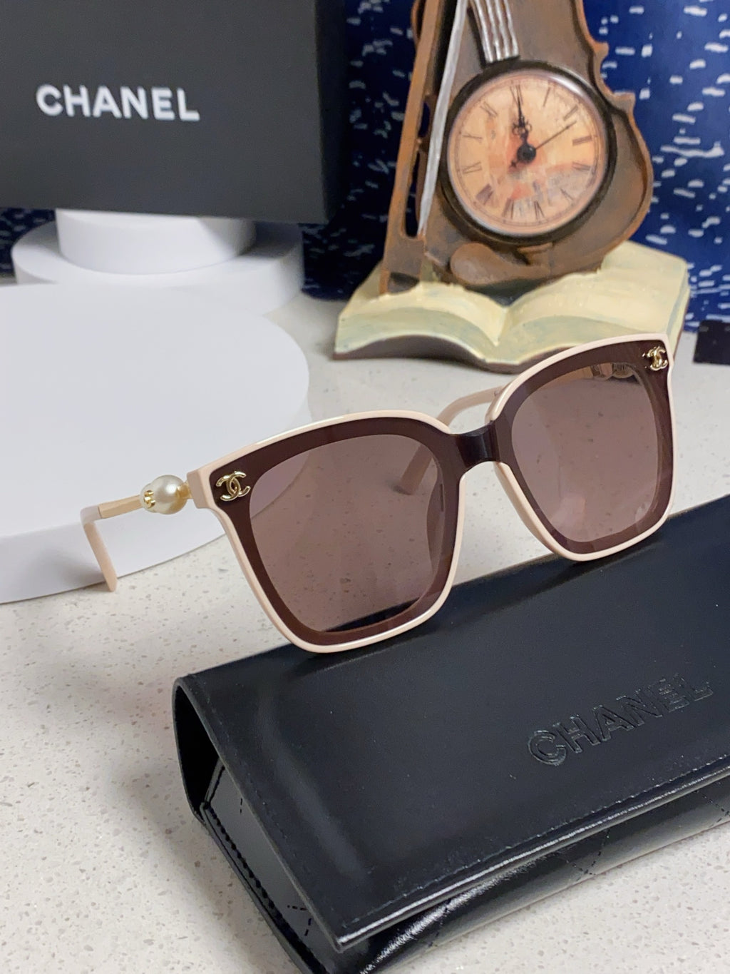 Chanel Fashion Silver Lens Sunglasses for Women - 431665 - detail image 9