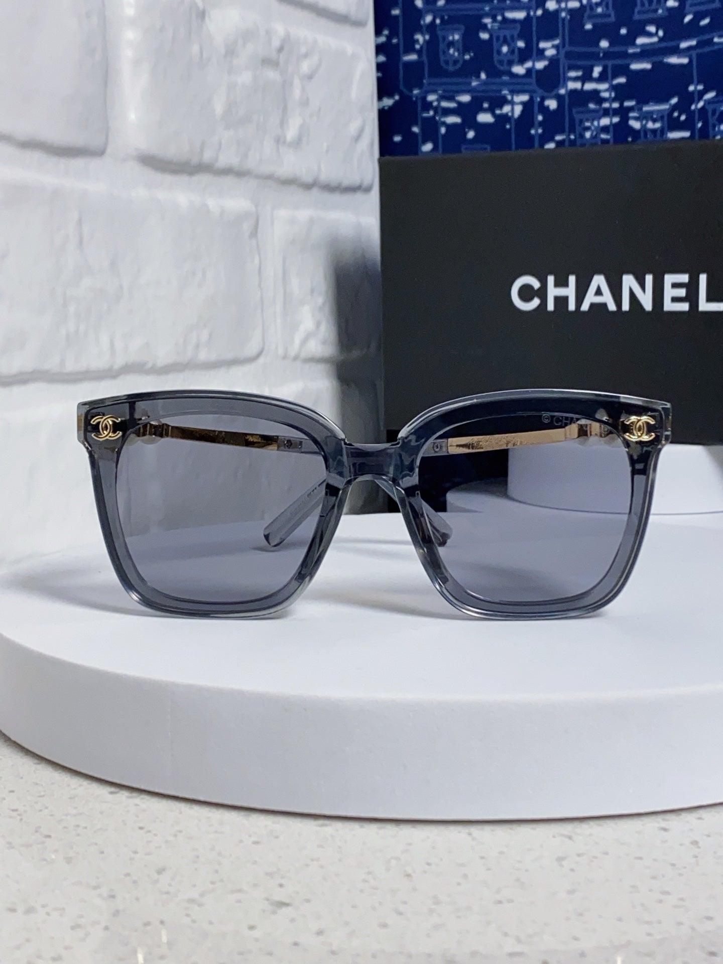 Chanel Fashion Silver Lens Sunglasses for Women - 431667 - detail image 2