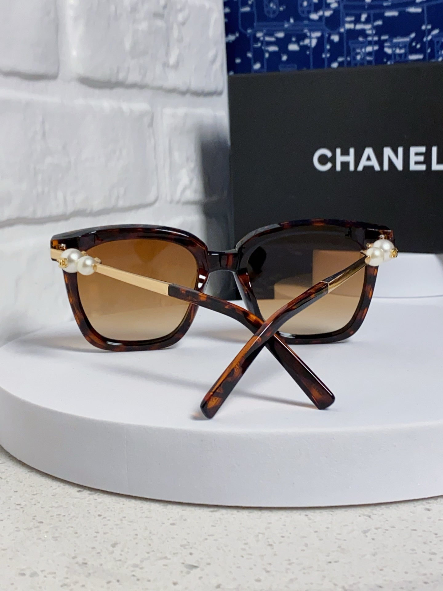 Chanel Fashion Gold Lens Sunglasses for Women - detail image 3