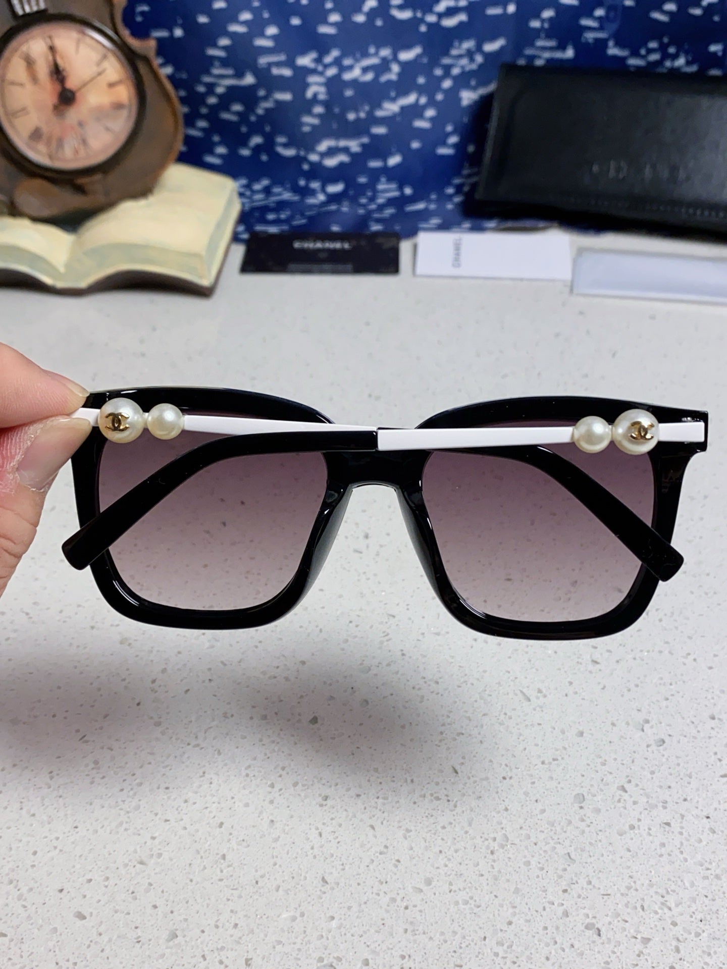 Chanel Fashion Silver Lens Sunglasses for Women - 431669 - detail image 5