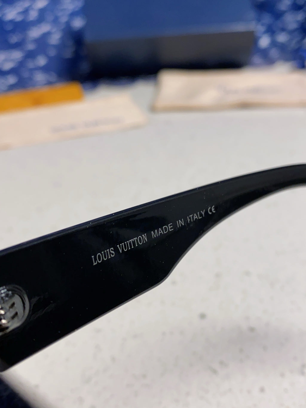 Louis Vuitton Fashion Green Lens Sunglasses for Men & Women - detail image 8