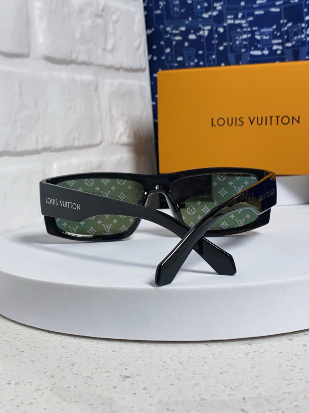 Louis Vuitton Fashion Orange Lens Sunglasses for Men & Women - detail image 3
