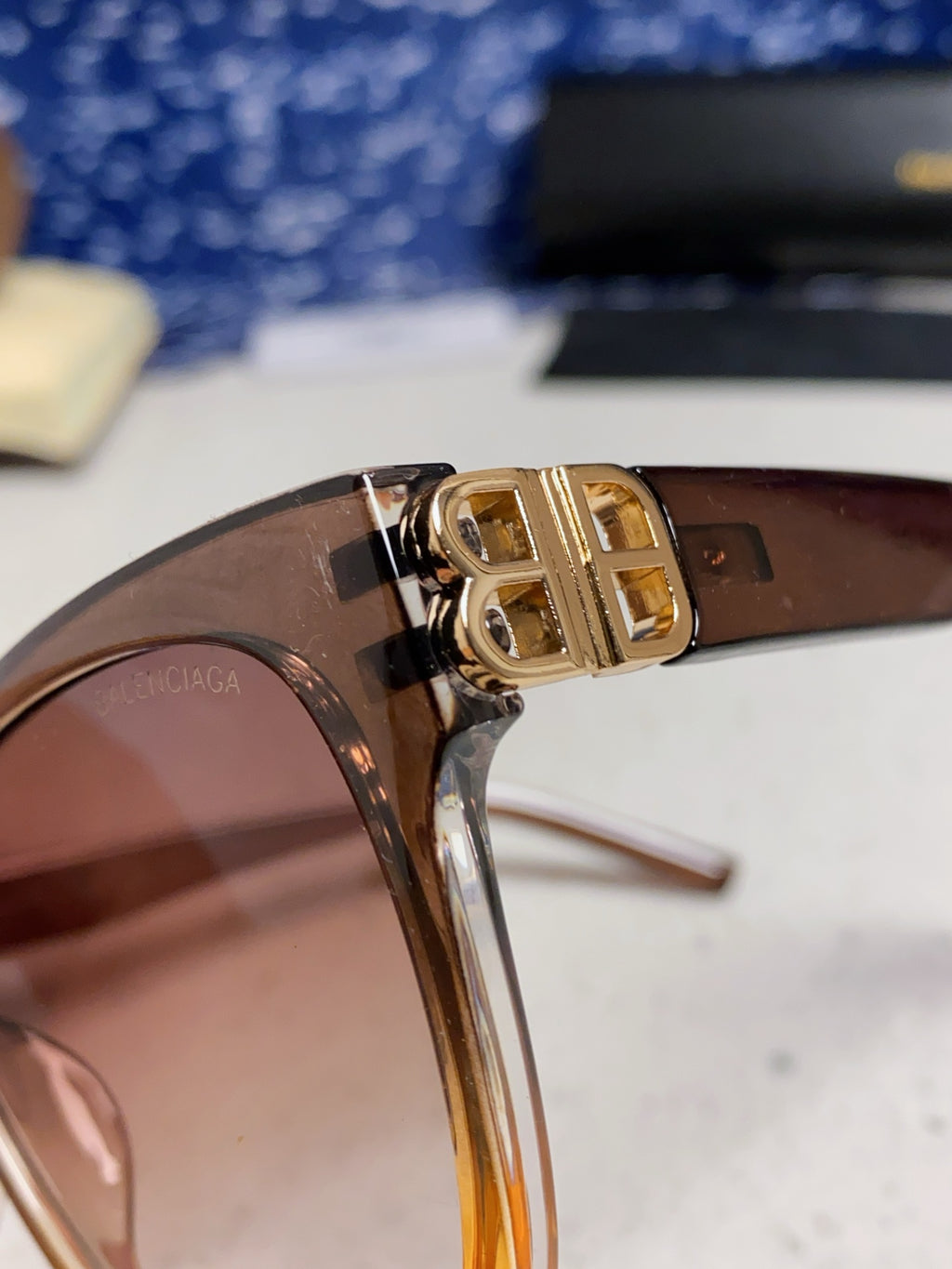 Balenciaga BB0102SA Fashion Red Lens Sunglasses for Men & Women - detail image 7