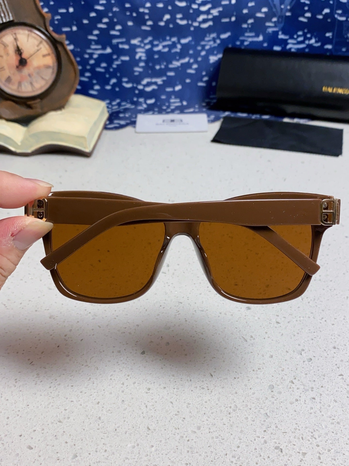 Balenciaga BB0102SA Fashion Brown Lens Sunglasses for Men & Women - detail image 5