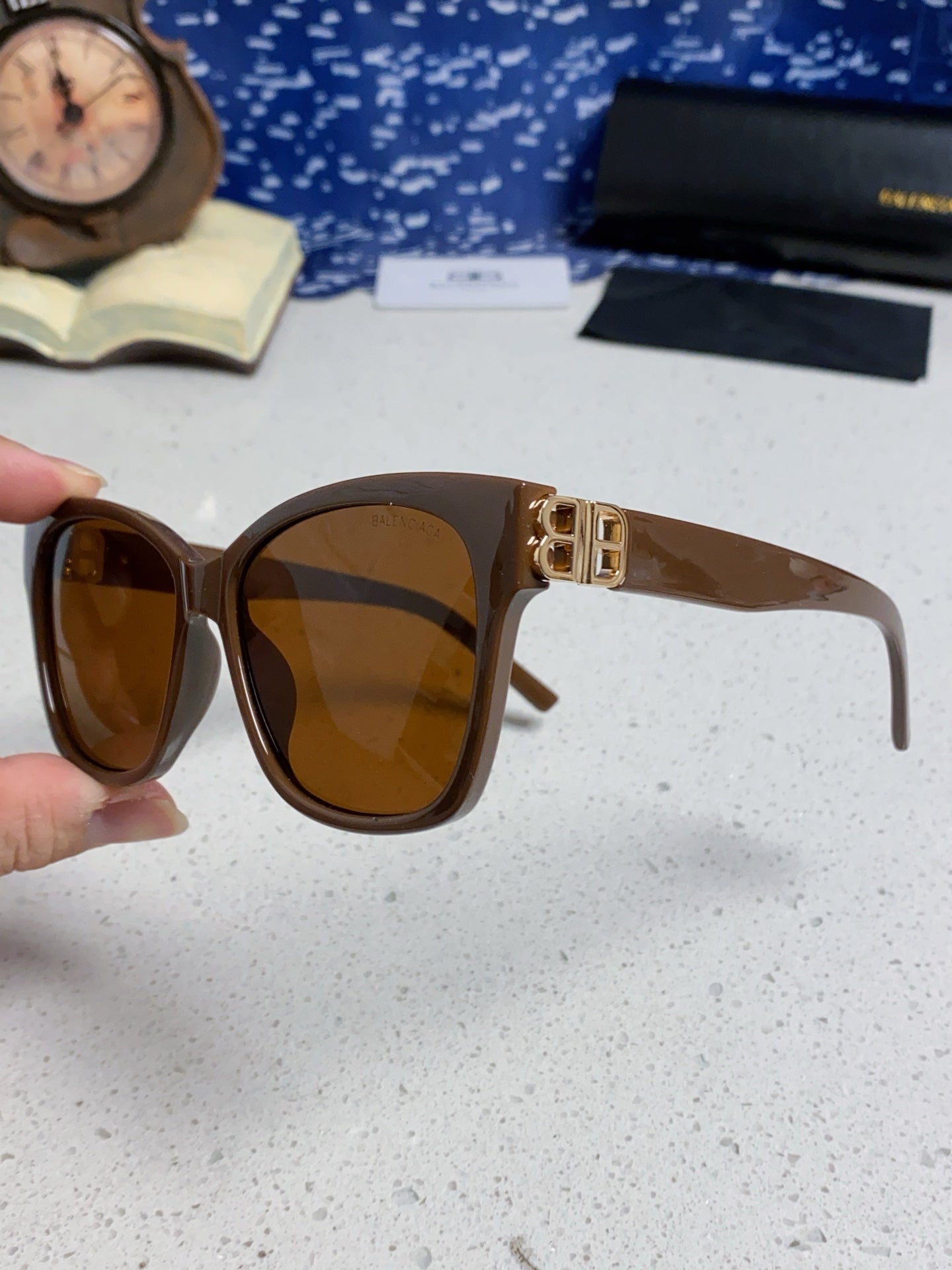 Balenciaga BB0102SA Fashion Brown Lens Sunglasses for Men & Women - detail image 6