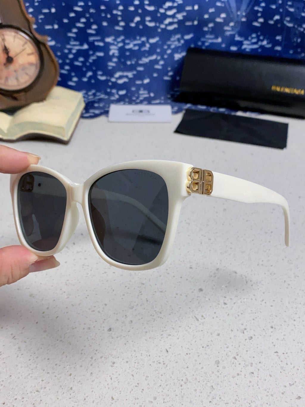 Balenciaga BB0102SA Fashion Blue Lens Sunglasses for Men & Women - detail image 6