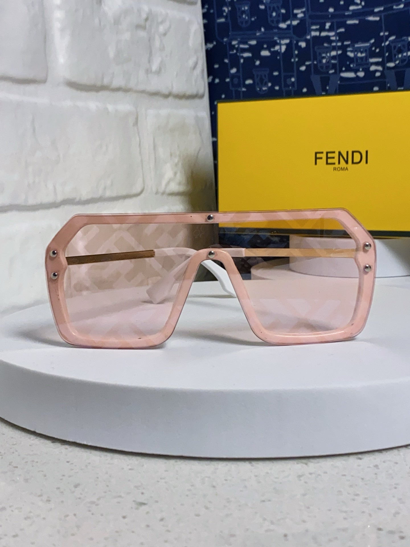 Fendi Lightweight Rimless Red Lens Sunglasses for Men & Women - detail image 2