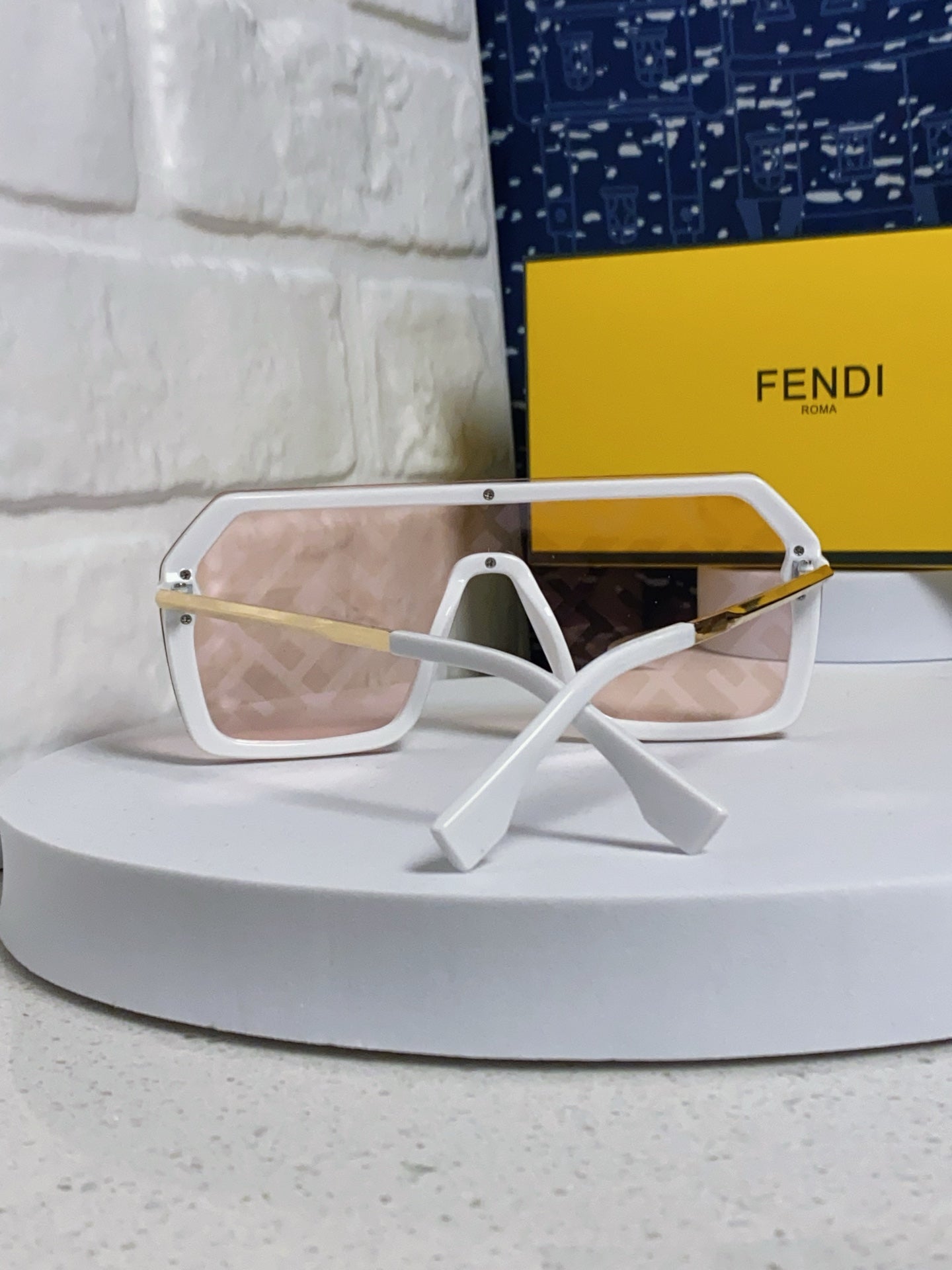 Fendi Lightweight Rimless Red Lens Sunglasses for Men & Women - detail image 3
