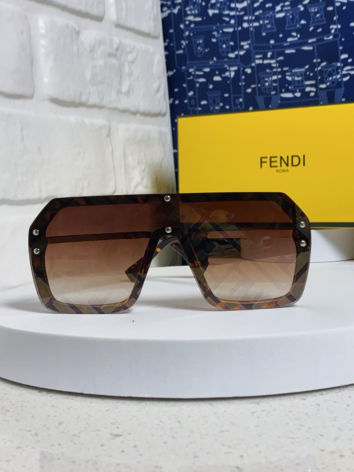 Fendi Lightweight Rimless Brown Lens Sunglasses for Men & Women - detail image 2