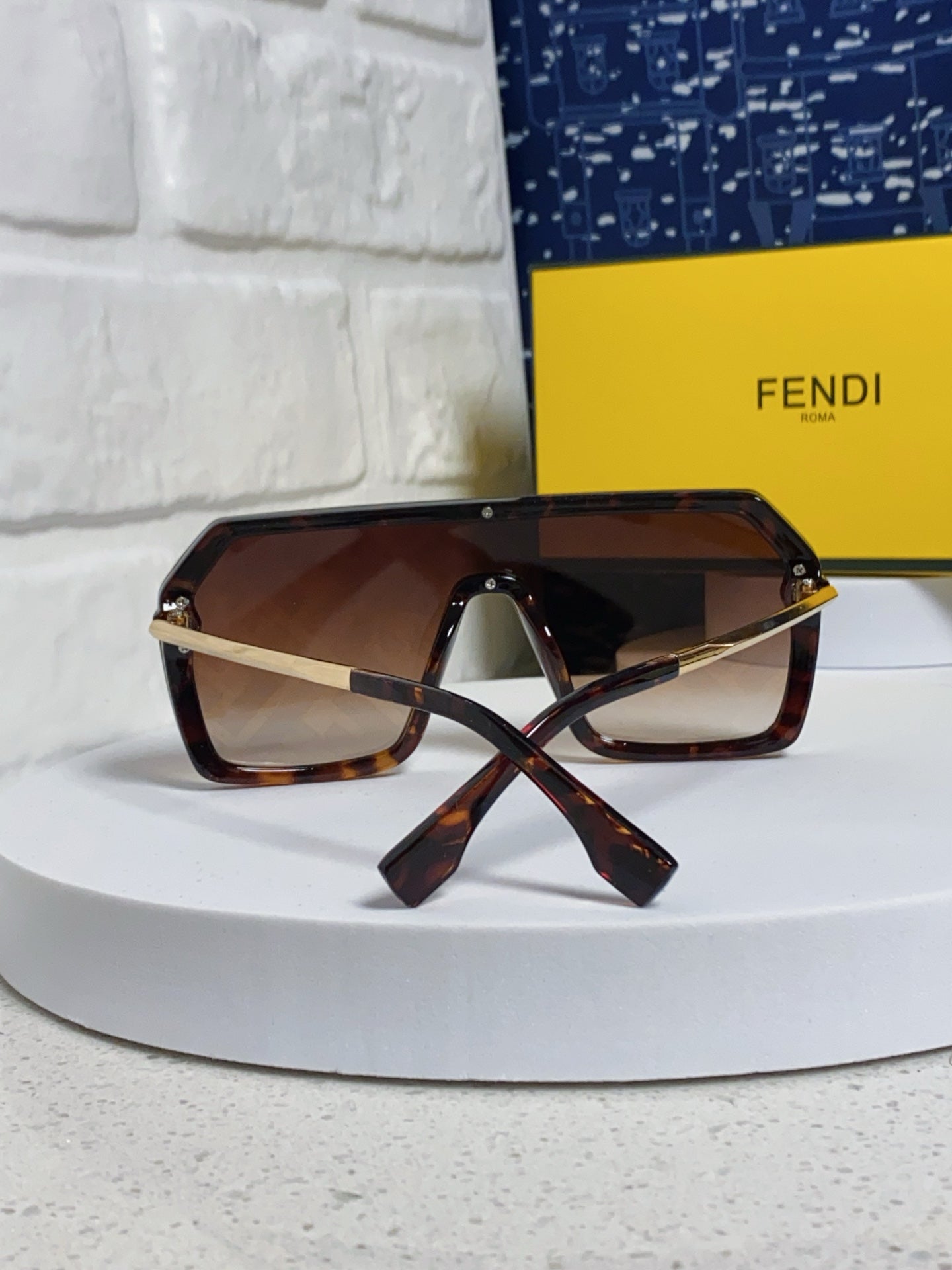 Fendi Lightweight Rimless Brown Lens Sunglasses for Men & Women - detail image 3