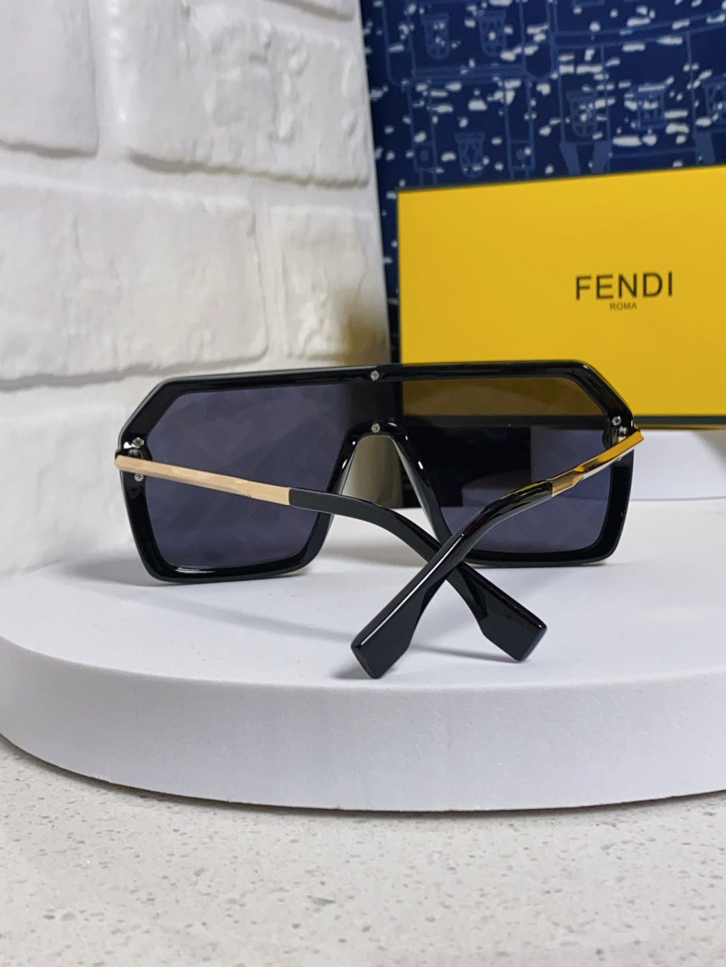 Fendi Lightweight Rimless Gray Lens Sunglasses for Men & Women - detail image 3