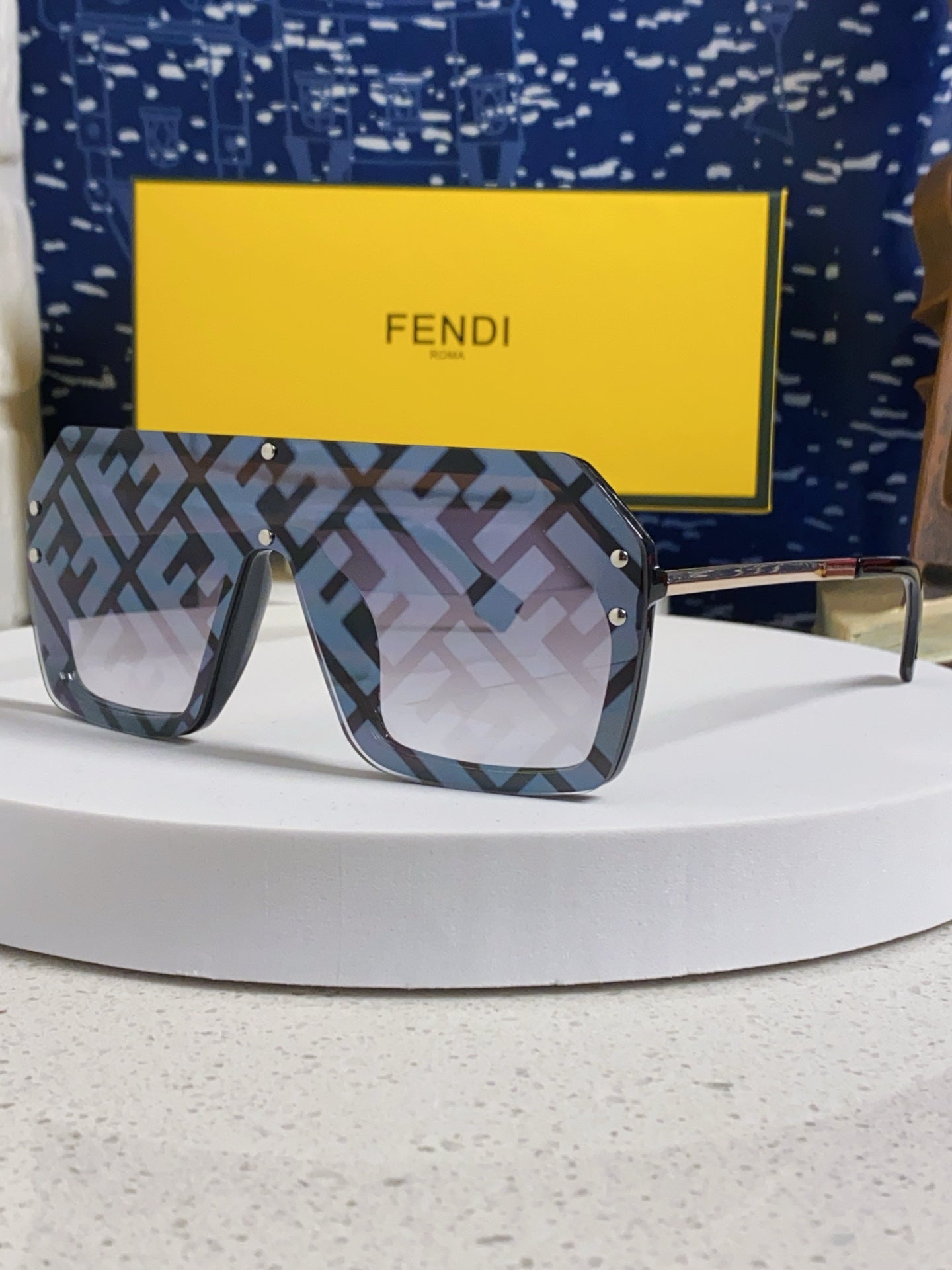 Fendi Lightweight Rimless Silver Lens Sunglasses for Men & Women